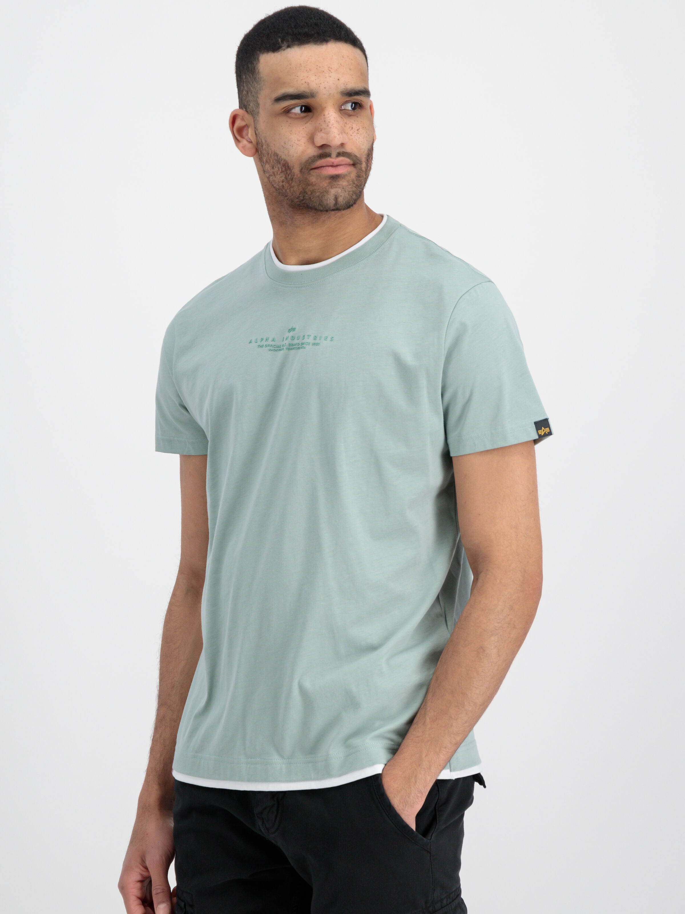 Double Layer T-Shirt dusty green 136507_680_alpha_industries_double_layer_t_001_182518