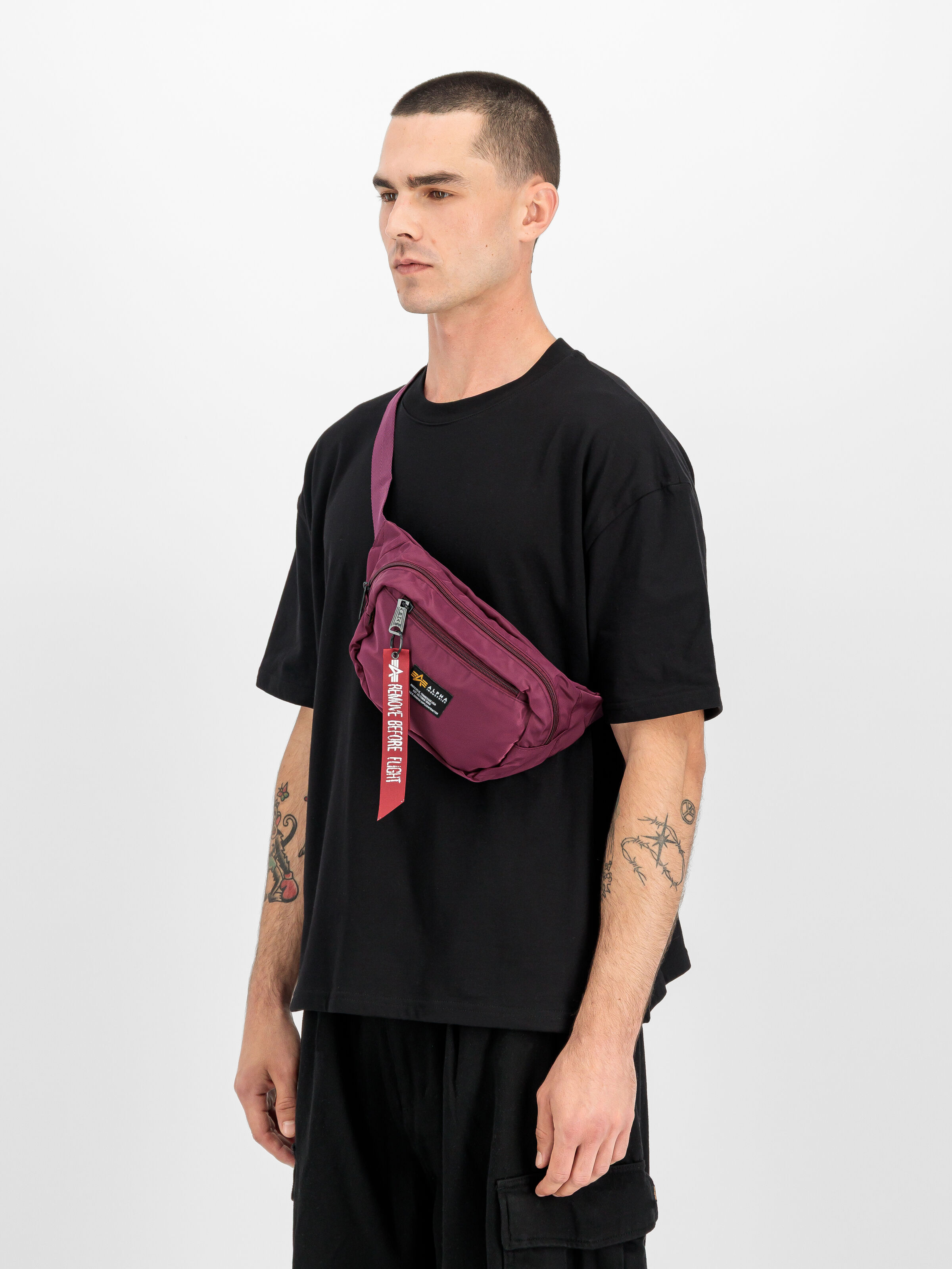 Crew Waist Bag burgundy 196923_184_2_model_00001_245906