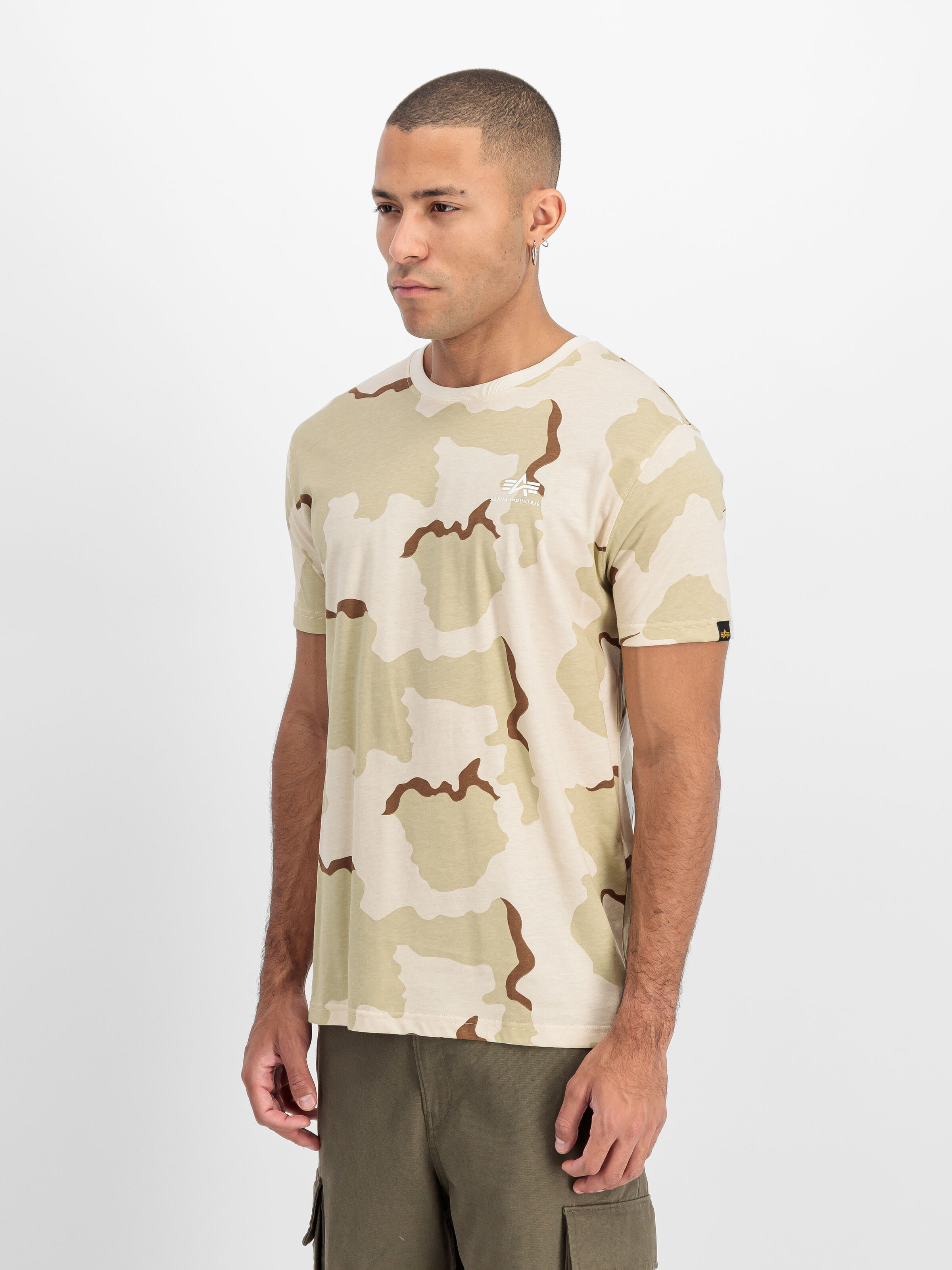 Basic Small Logo Camo T-Shirt desert camo 91 188505C_99_2_model_00002_209793