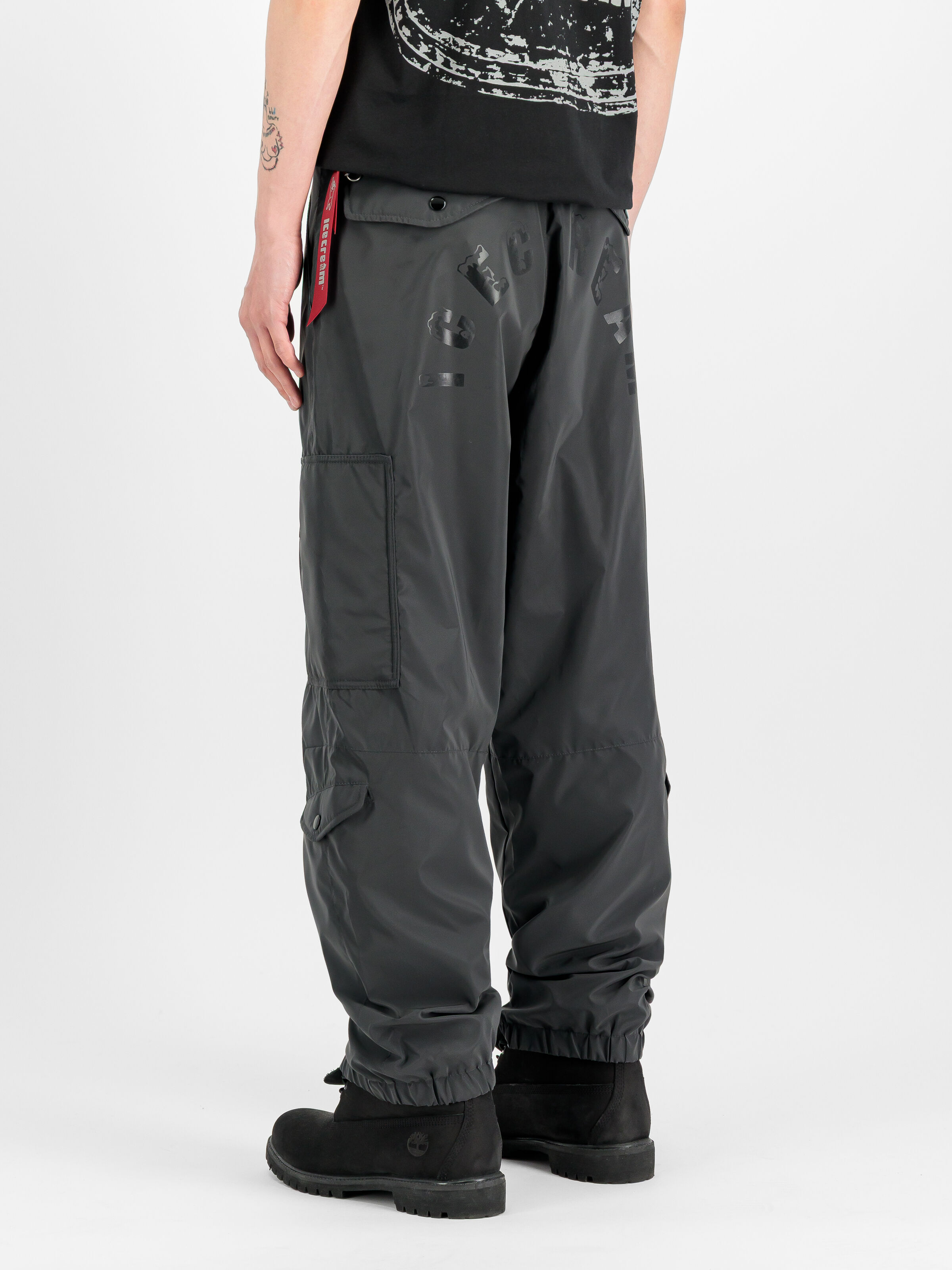 ALPHA x ICE CREAM Flight Nylon Pant black 268220_03_2_model_00003_244788
