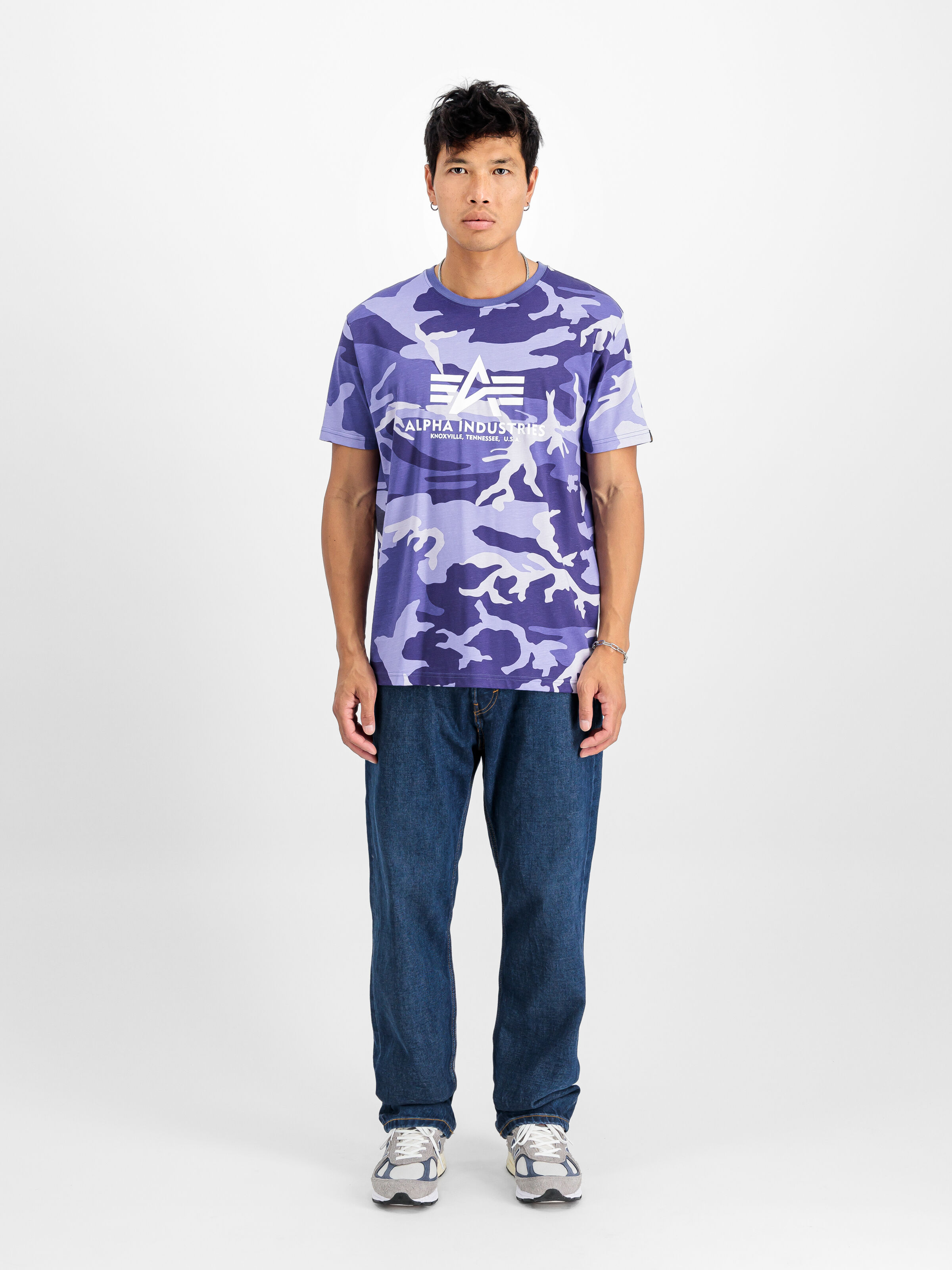 Basic Big Logo Camo T-Shirt night purple camo 100501C_738_2_model_00001_117855