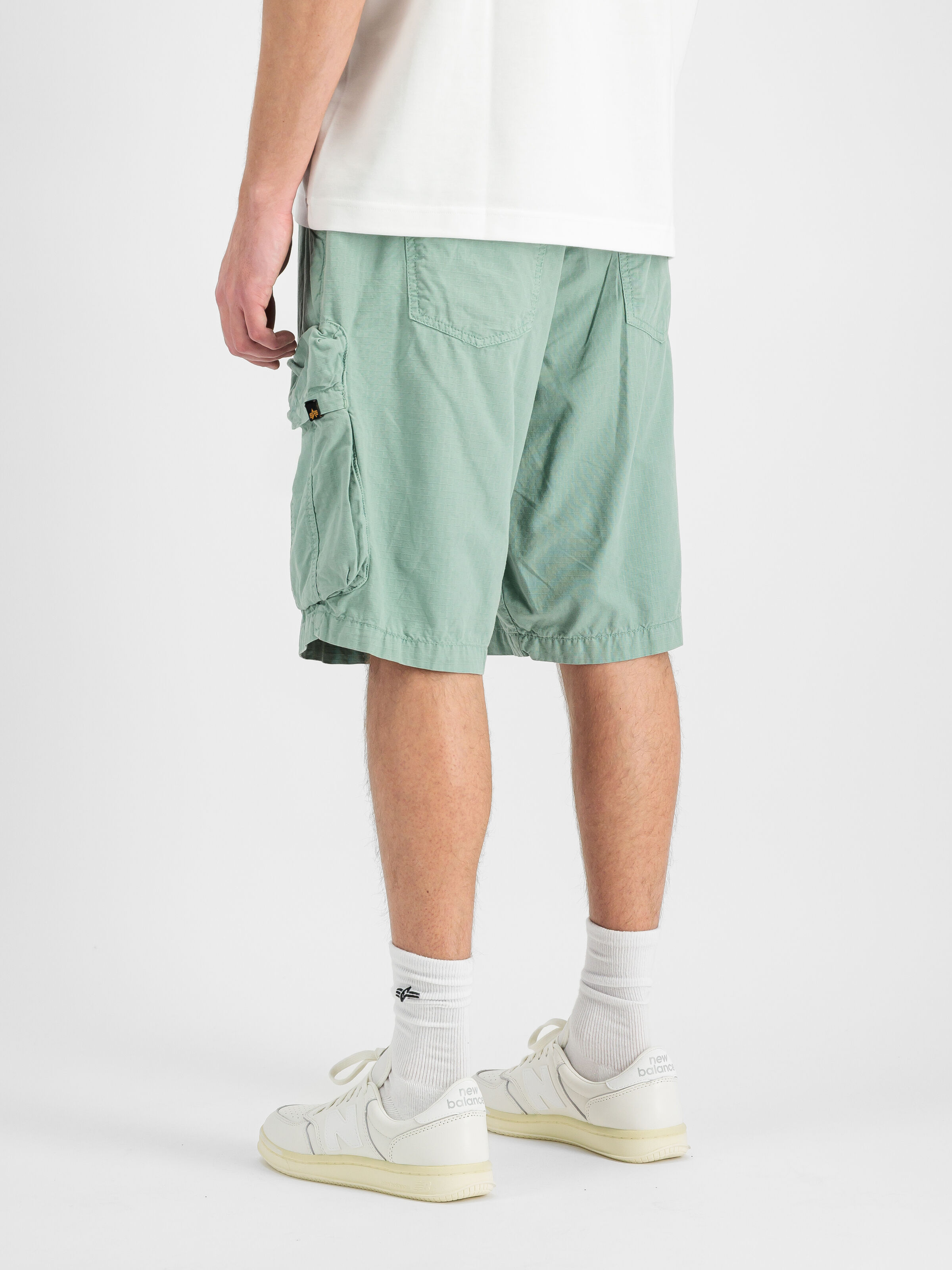 Manoeuvre Short frost green 266258_30_2_model_00003_219458