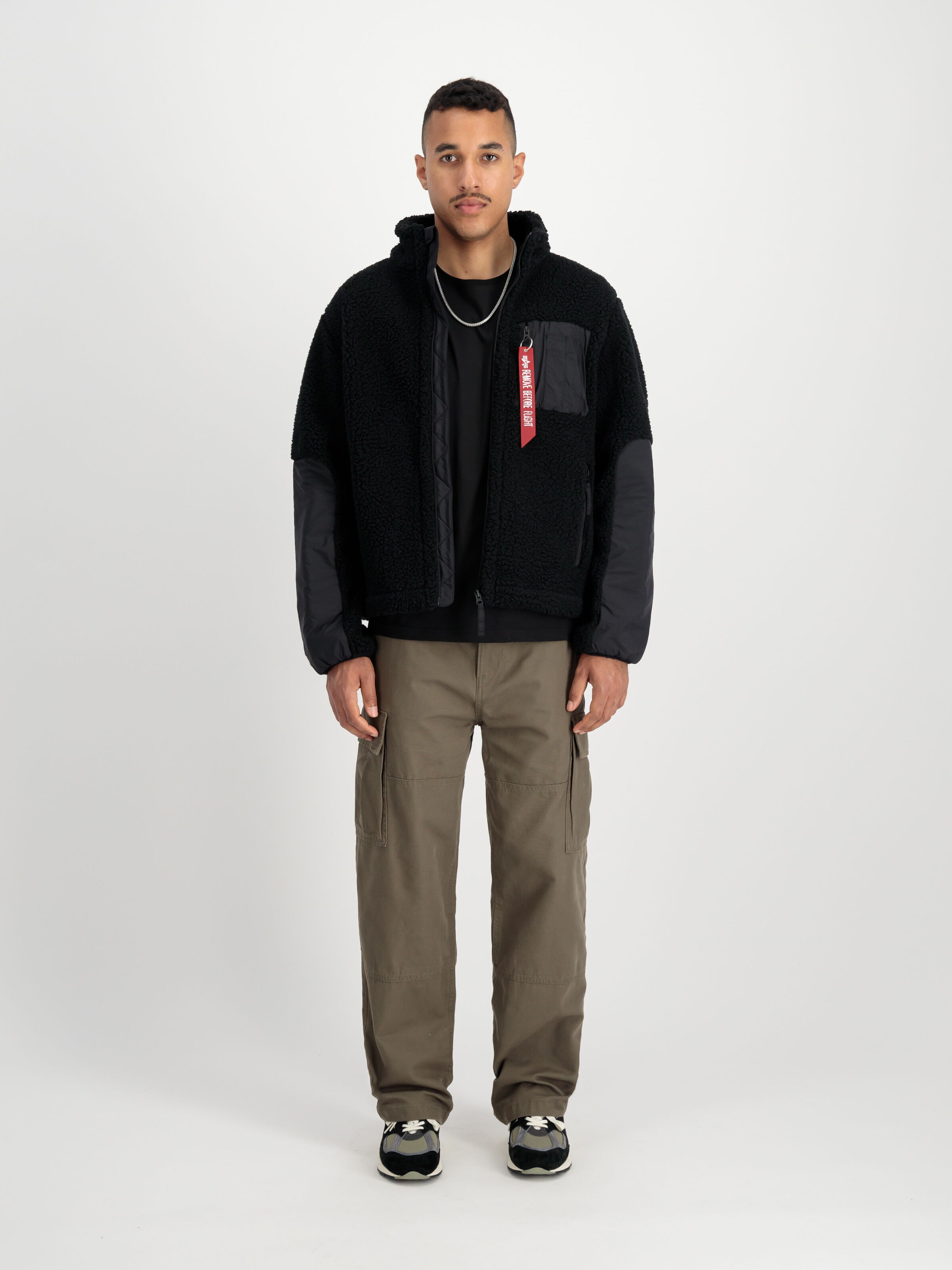 Sherpa Zip-Jacket black 148118_03_2_model_00001_99019