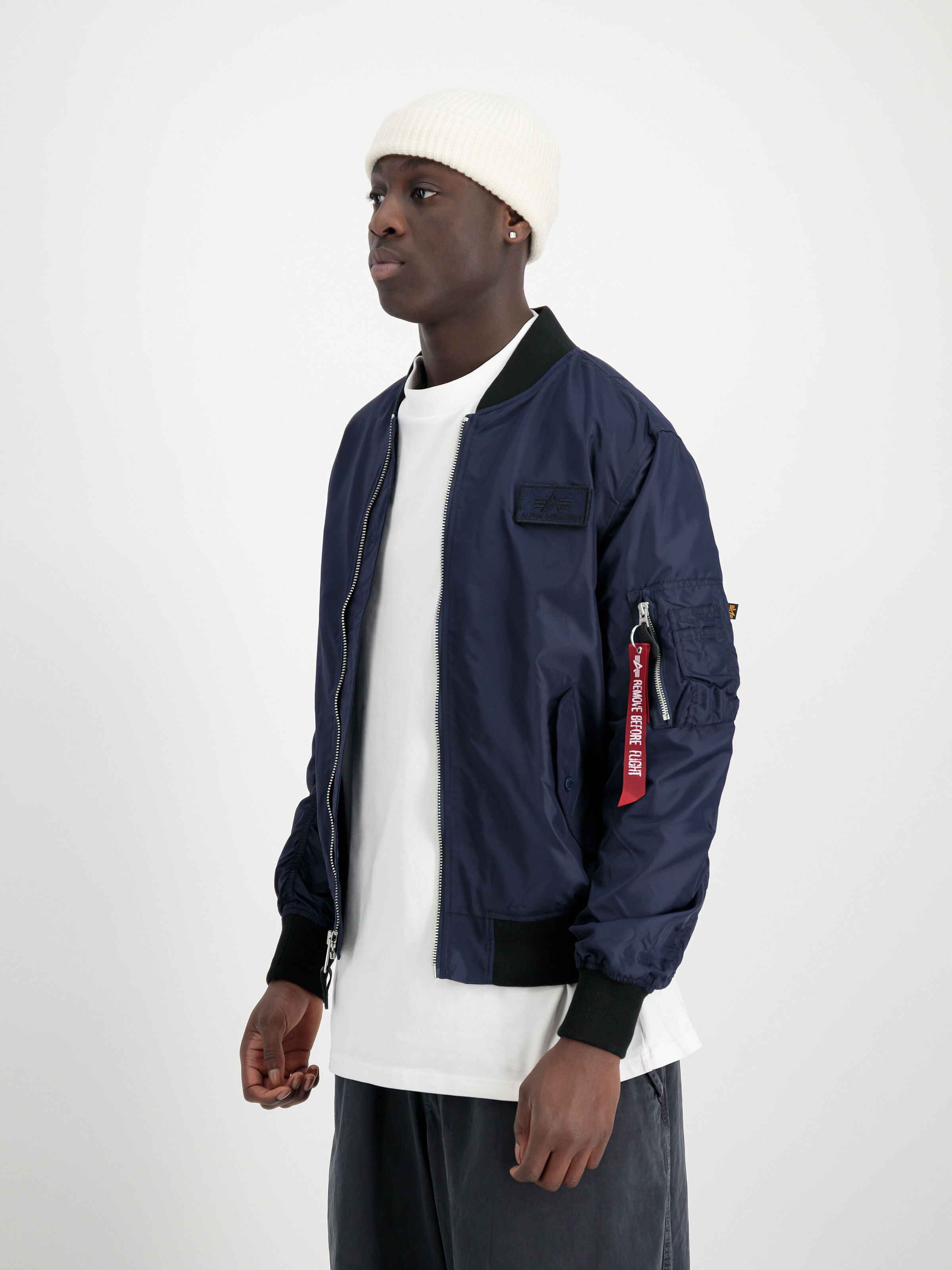 MA-1 TTC Light Bomber Jacket ultra navy 126101_697_2_model_00003_111761