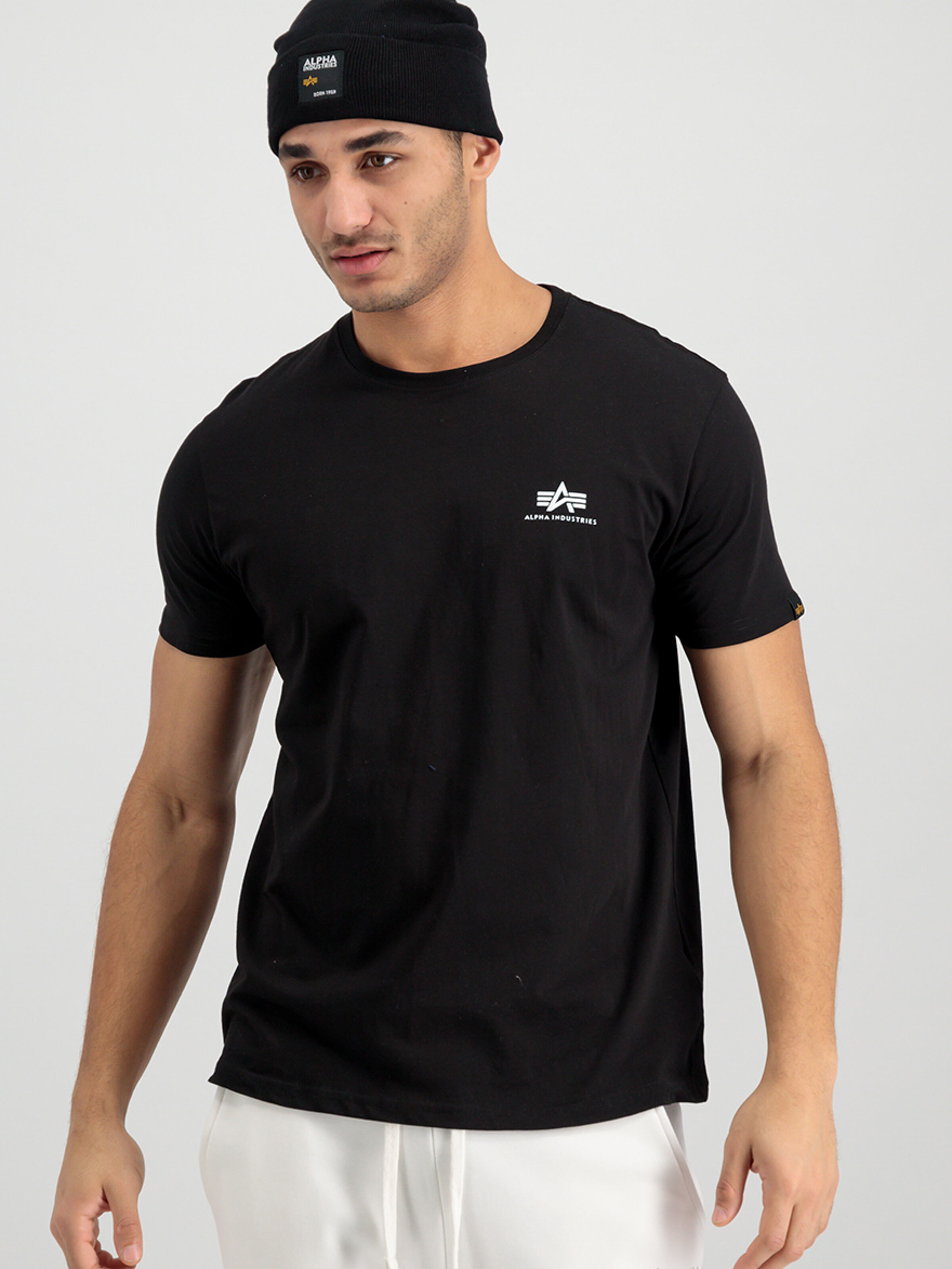 Label Beanie black 118934_03_alpha_industries_label_beanie_003_182567