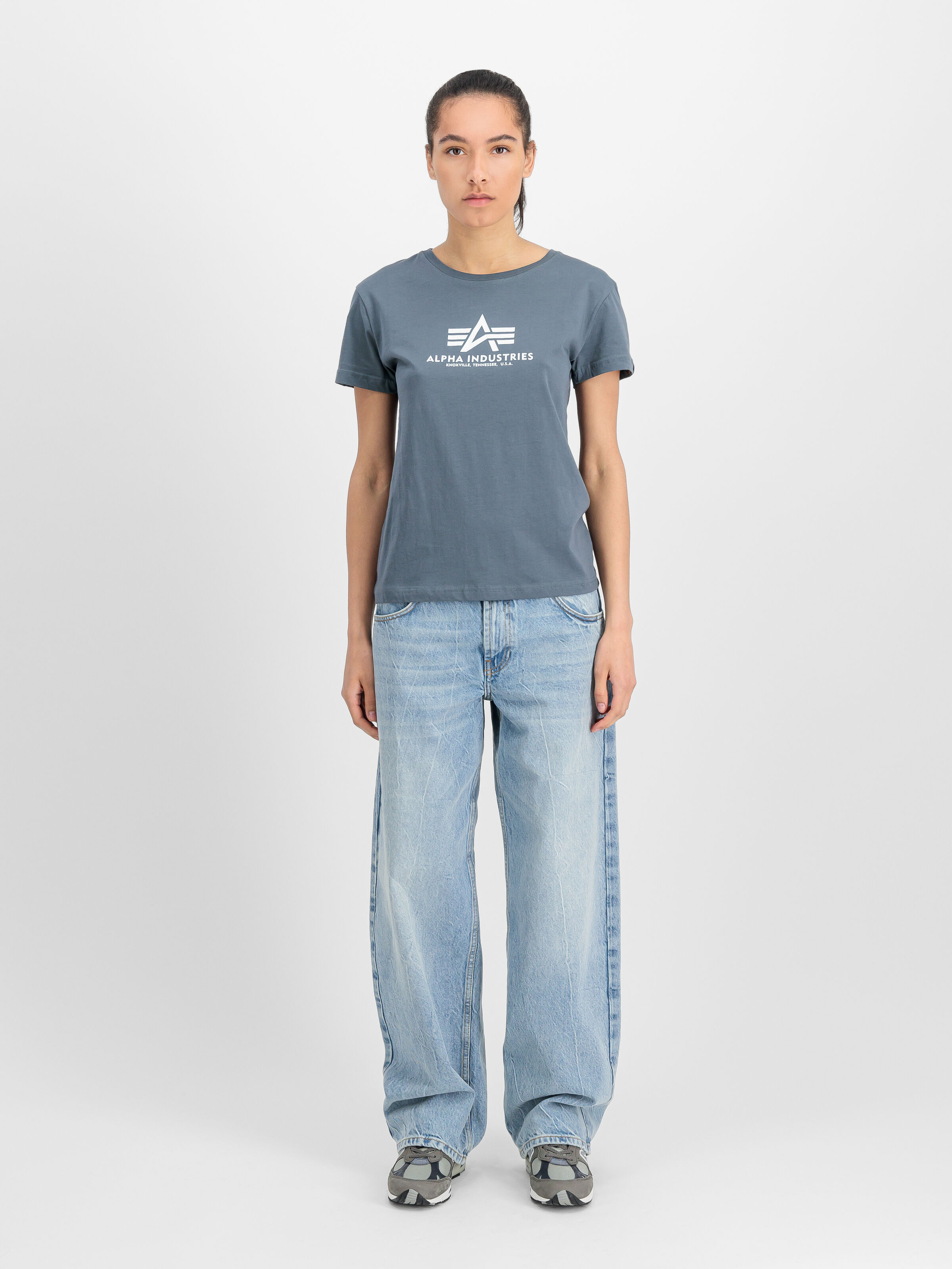 New Basic Big Logo T-Shirt Women denim blue 196051_439_2_model_00001_166974