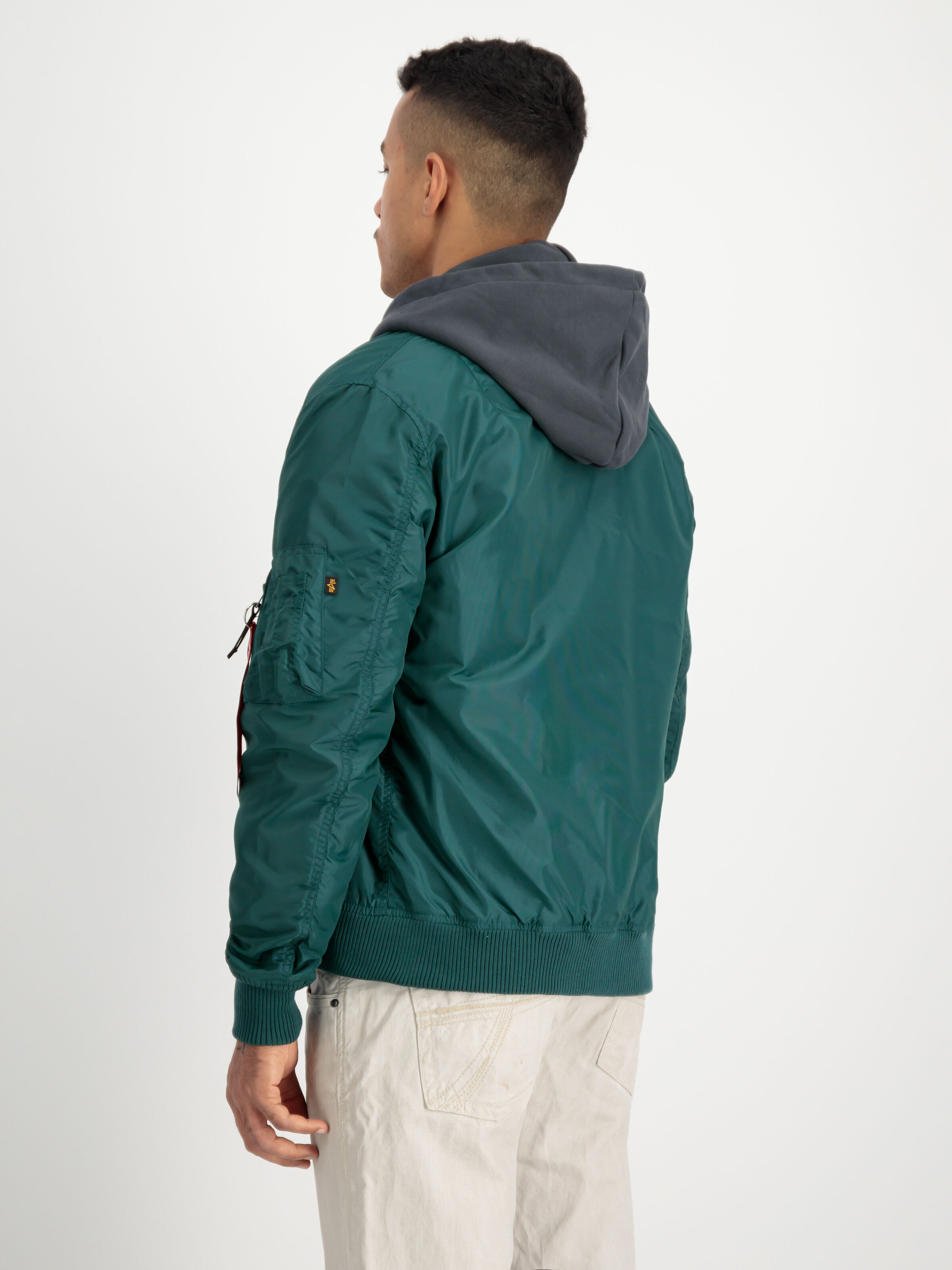 MA-1 TT Light Bomber Jacket Force Green 191103_720_2_model_00004_97127