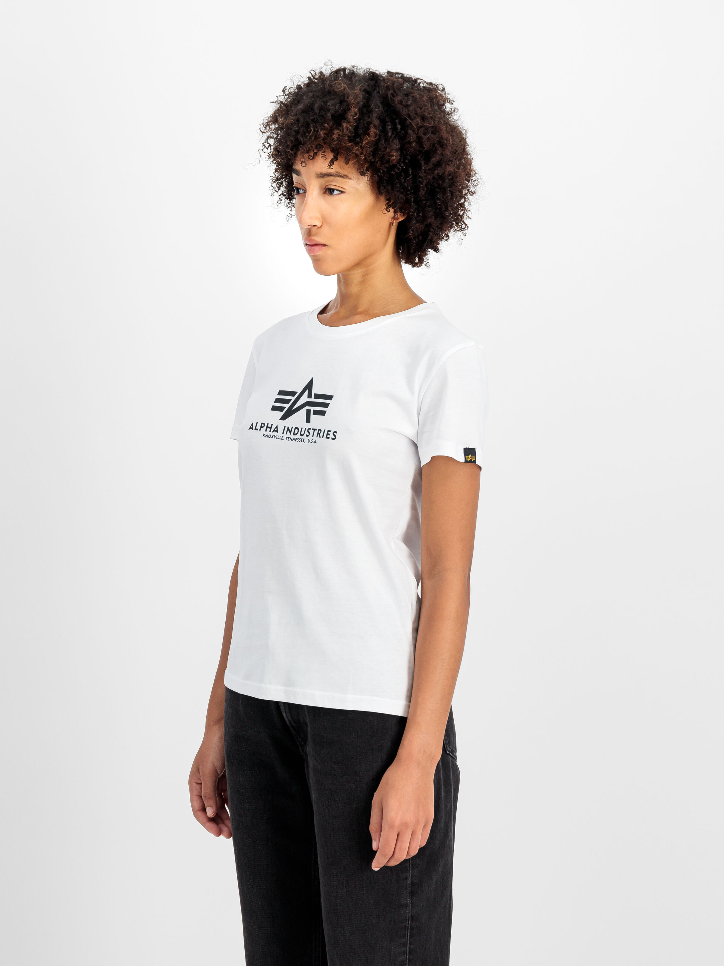 New Basic Big Logo T-Shirt Women white 196051_09_2_model_00003_112665