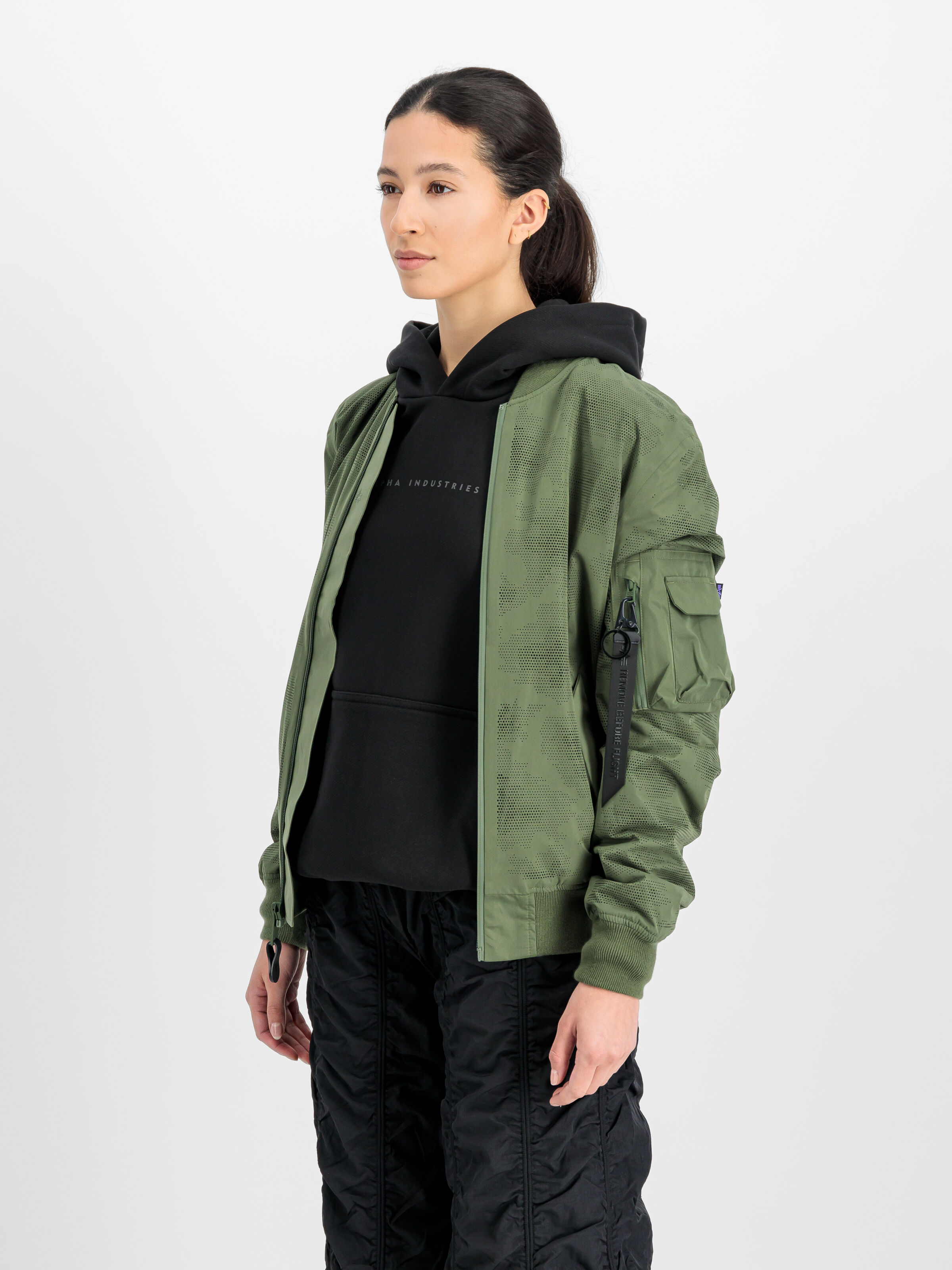 L-2B II Laser Cut Light Flight Jacket sage-green 756120_01_2_model_00003_155255