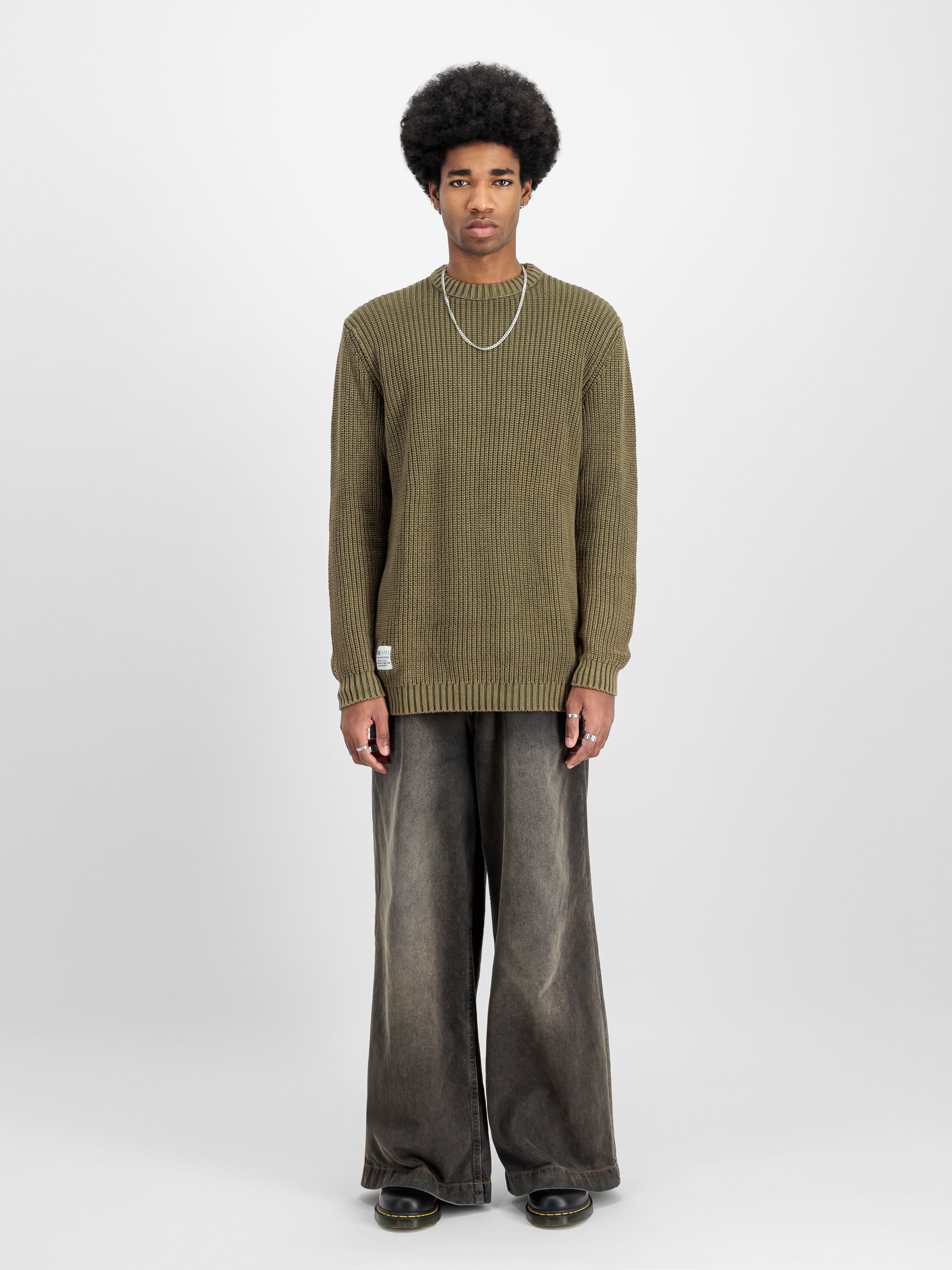 Acid Sweatshirt dark olive 138402_142_2_model_00001_131039