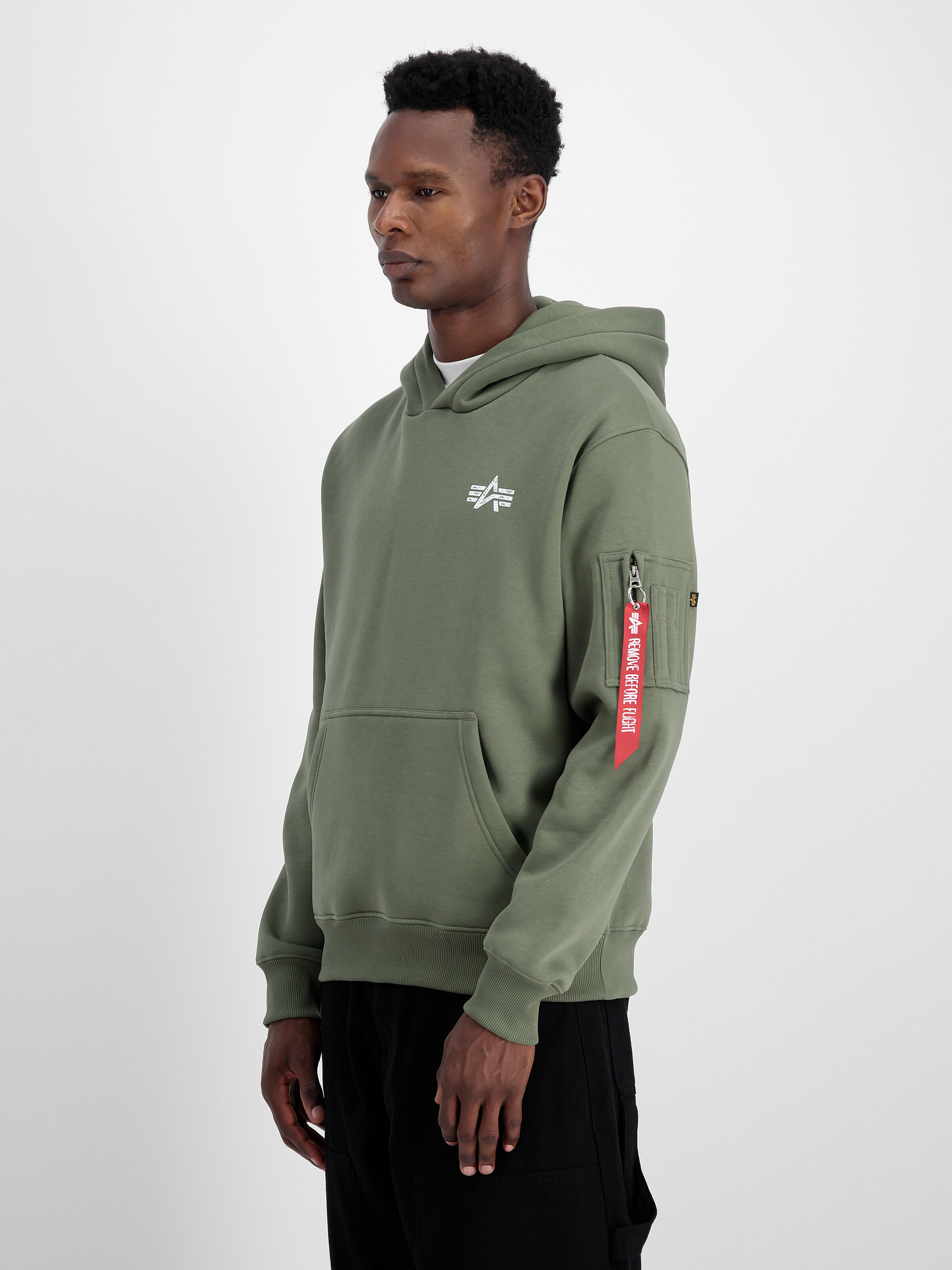 Signature Backprint Hoodie sage-green 148341_01_2_model_00003_98462