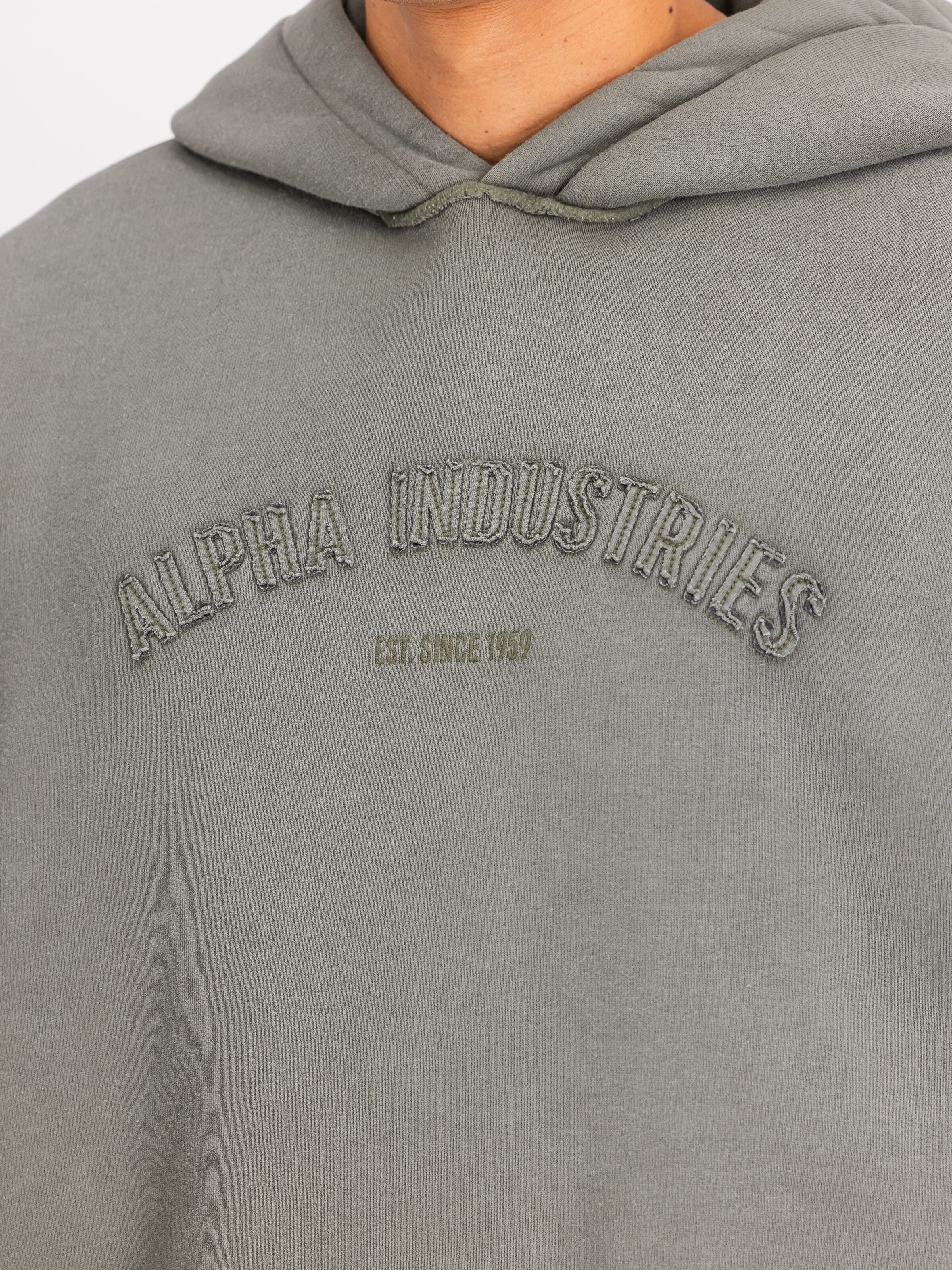 Open Edge Hoodie dark olive 148335_142_3_detail_00001_108716