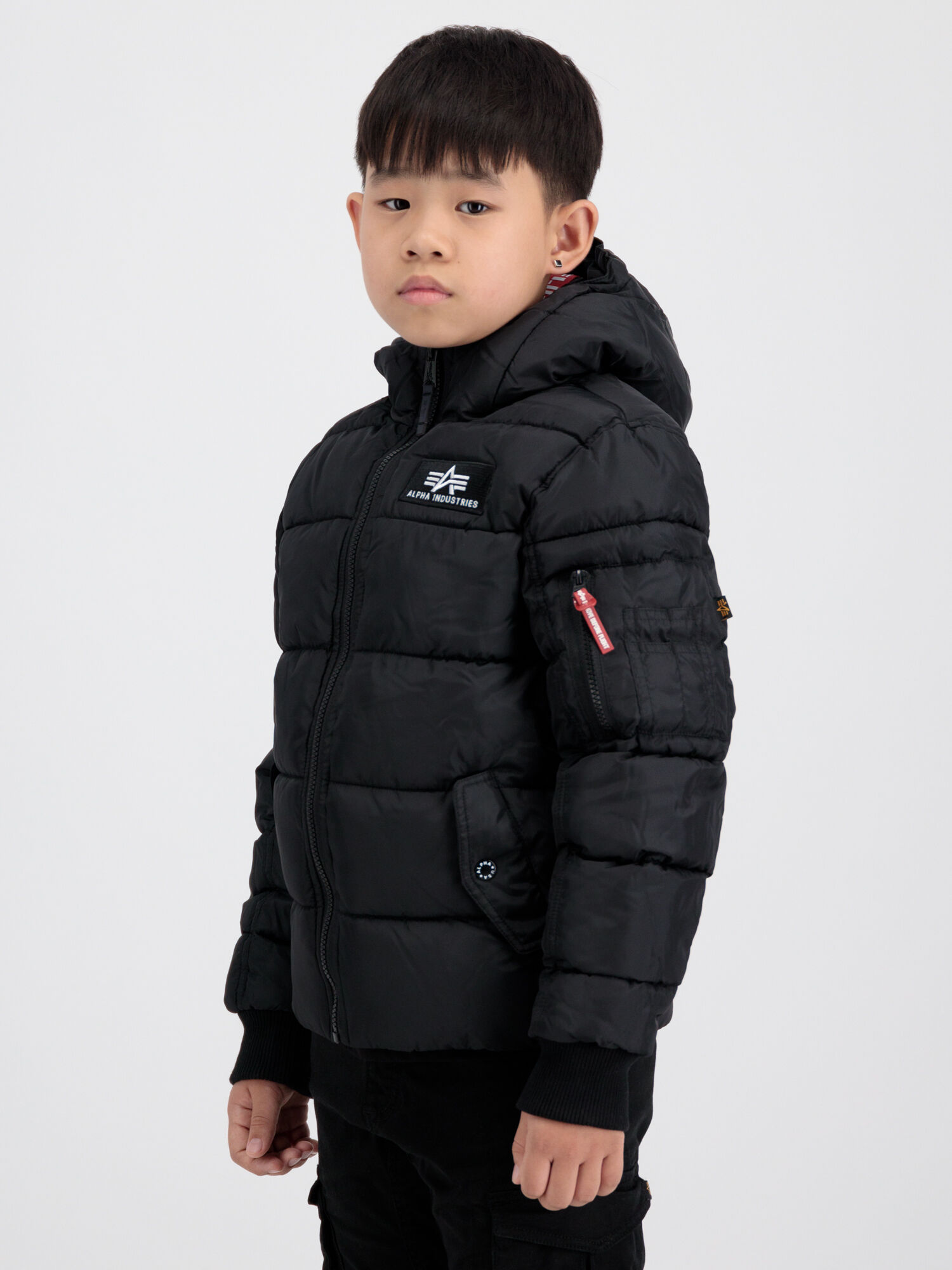 Hooded Puffer Alpha Kids black 108702_03_alpha_industries_hooded_puffer_alpha_kids_teens_00004_209934