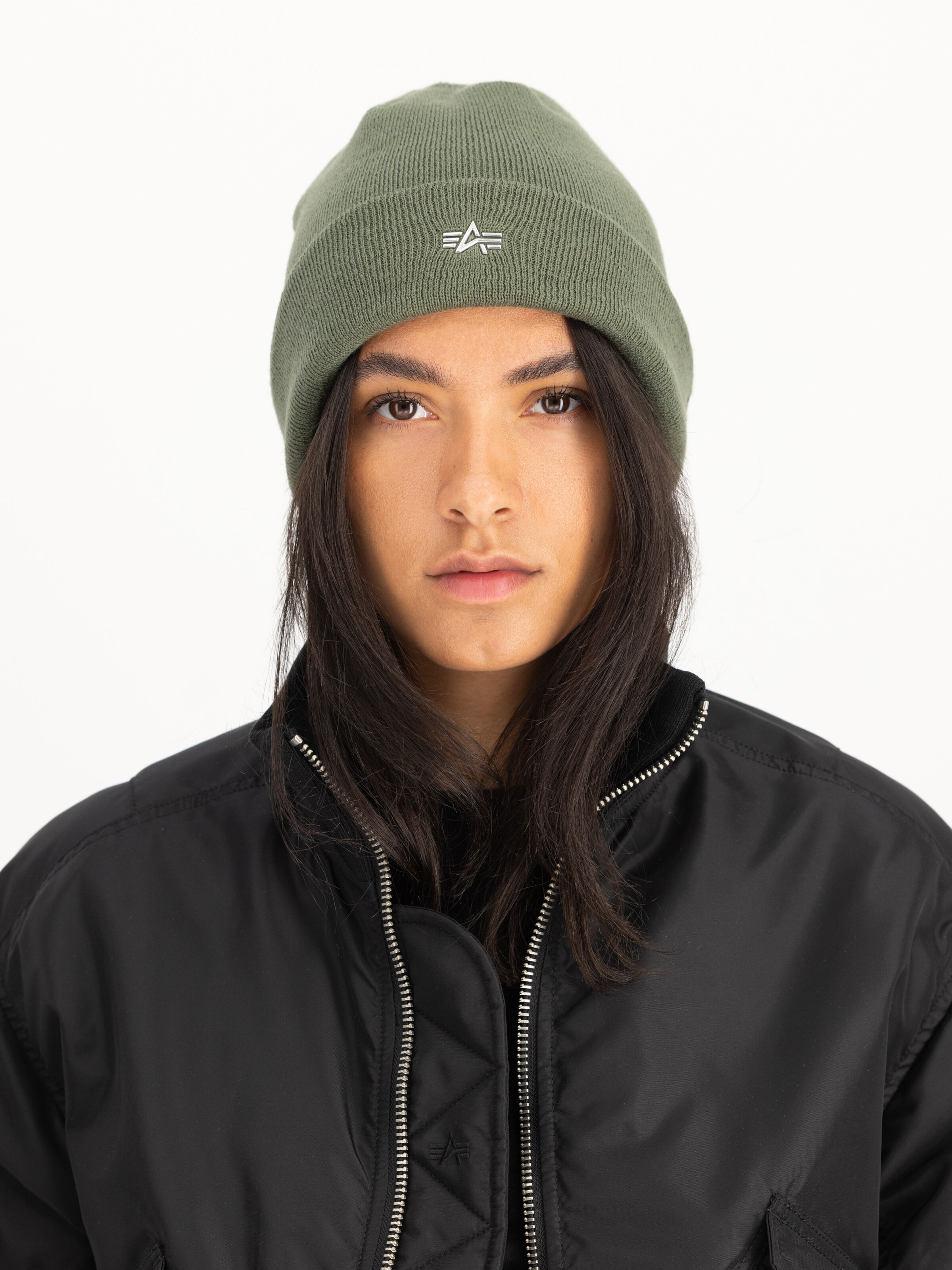 Metal Logo Beanie sage-green 258904_01_2_model_00001_161517