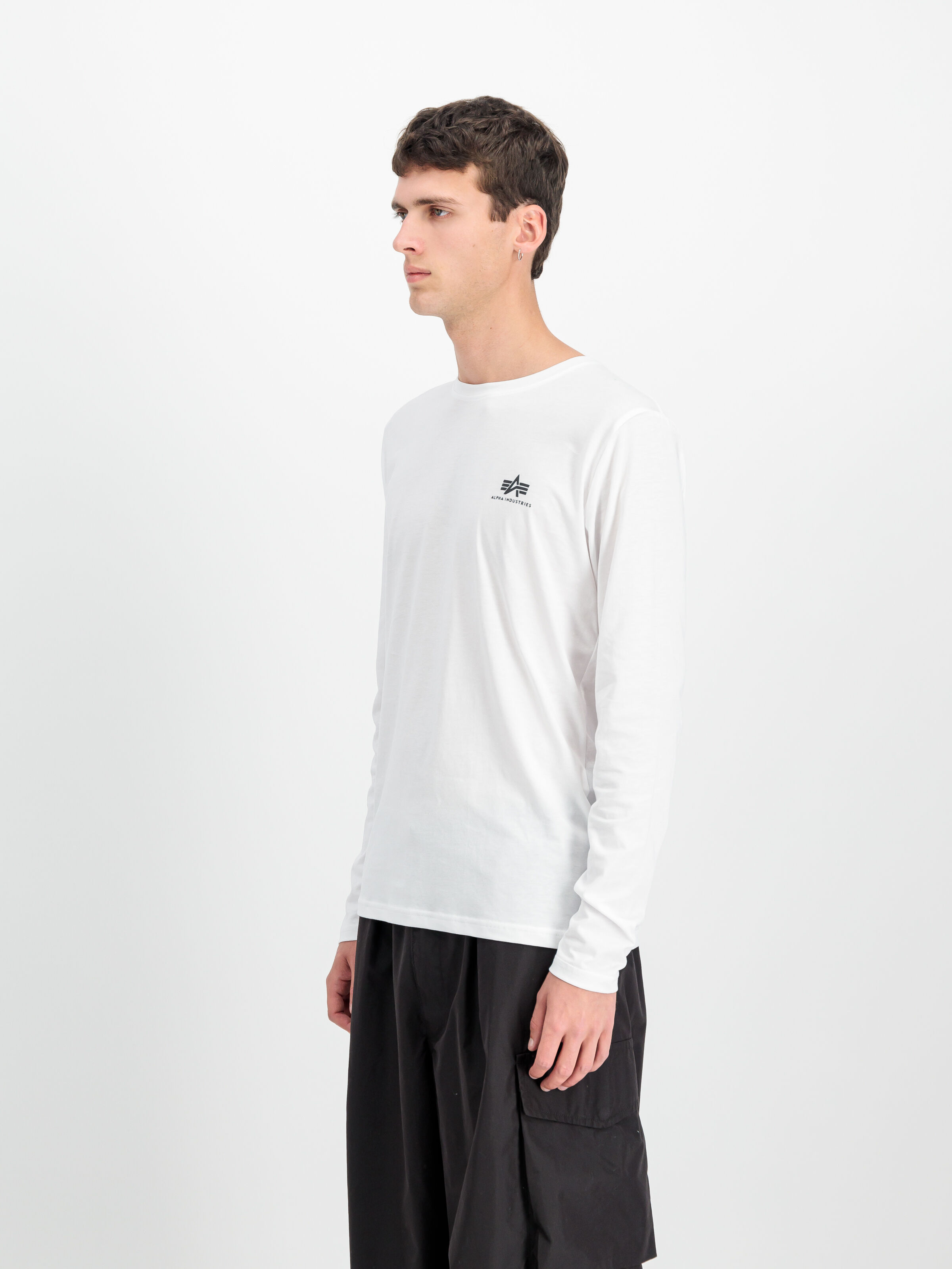 Basic Small Logo Longsleeve white 198517_09_2_model_00003_122676