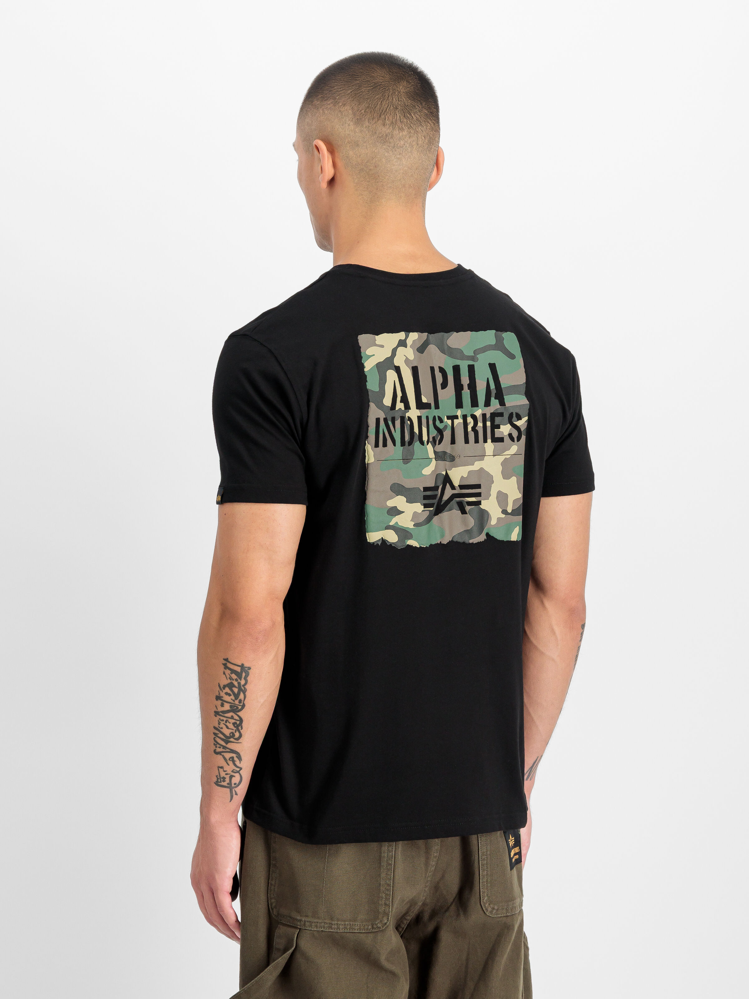 Camo Print T-Shirt black 266523_03_2_model_00003_215327