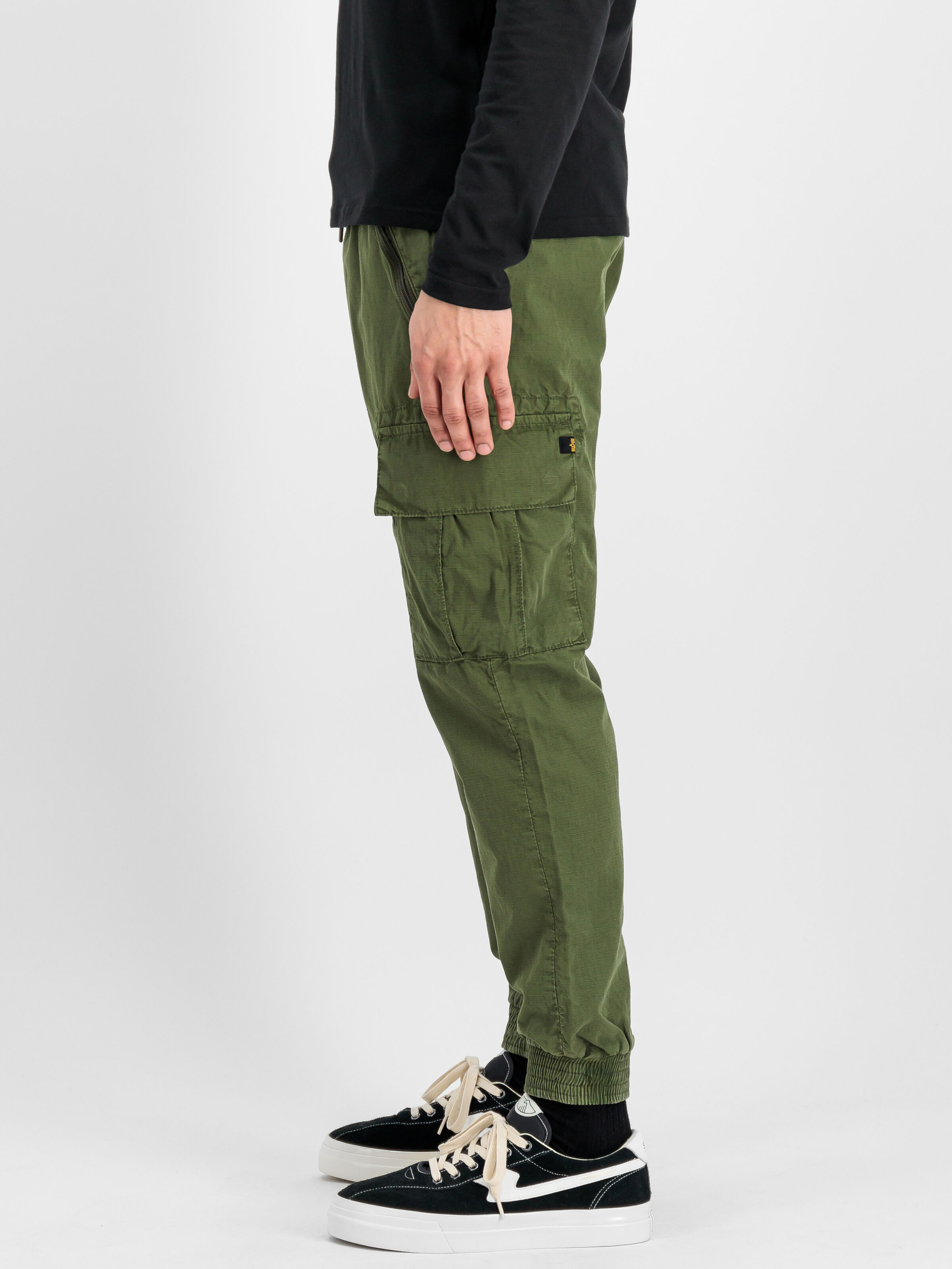 Ripstop Jogger Pant dark olive 116201_142_2_model_00004_217463
