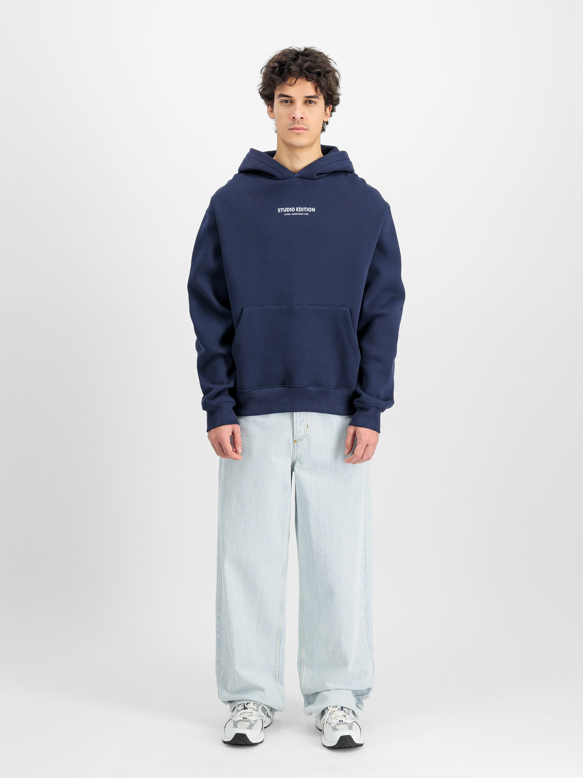 Studio Edition Backprint Hoodie ultra navy 156339_697_2_model_00001_139636