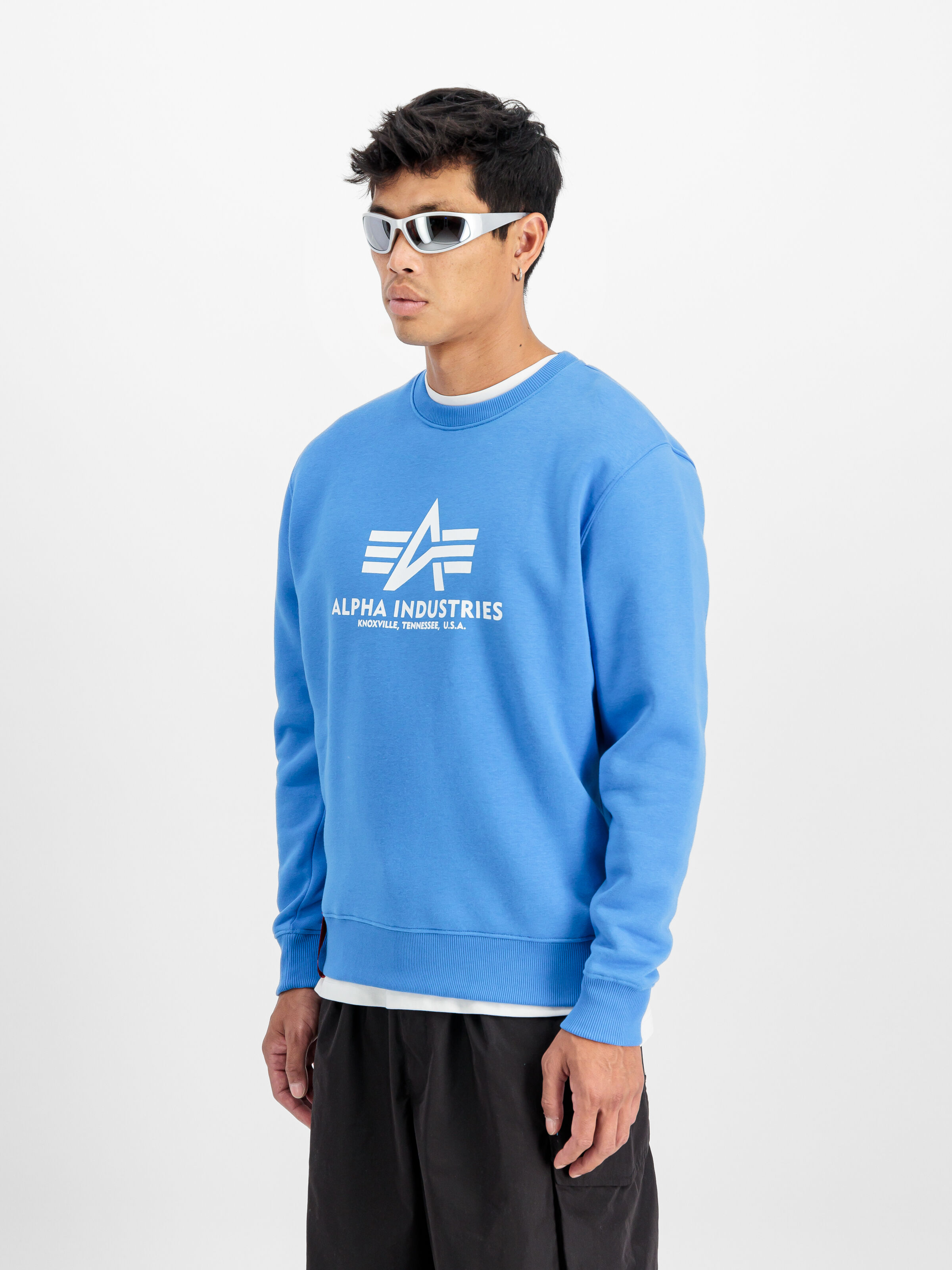 Basic Big Logo Sweatshirt mediteranian blue 178302_737_2_model_00003_118014