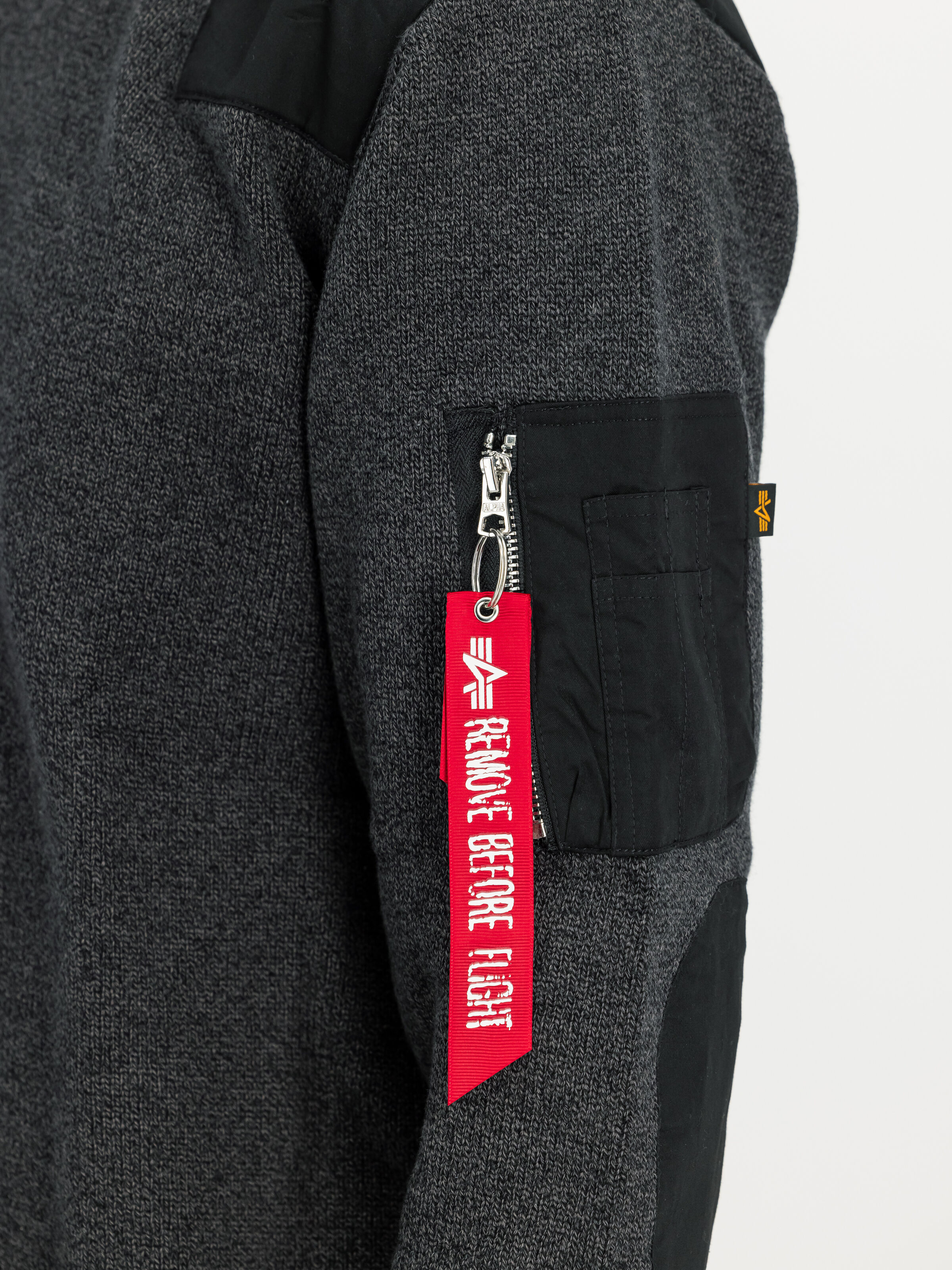 Knitted Utility Sweatshirt black 268401_03_3_detail_00001_236528