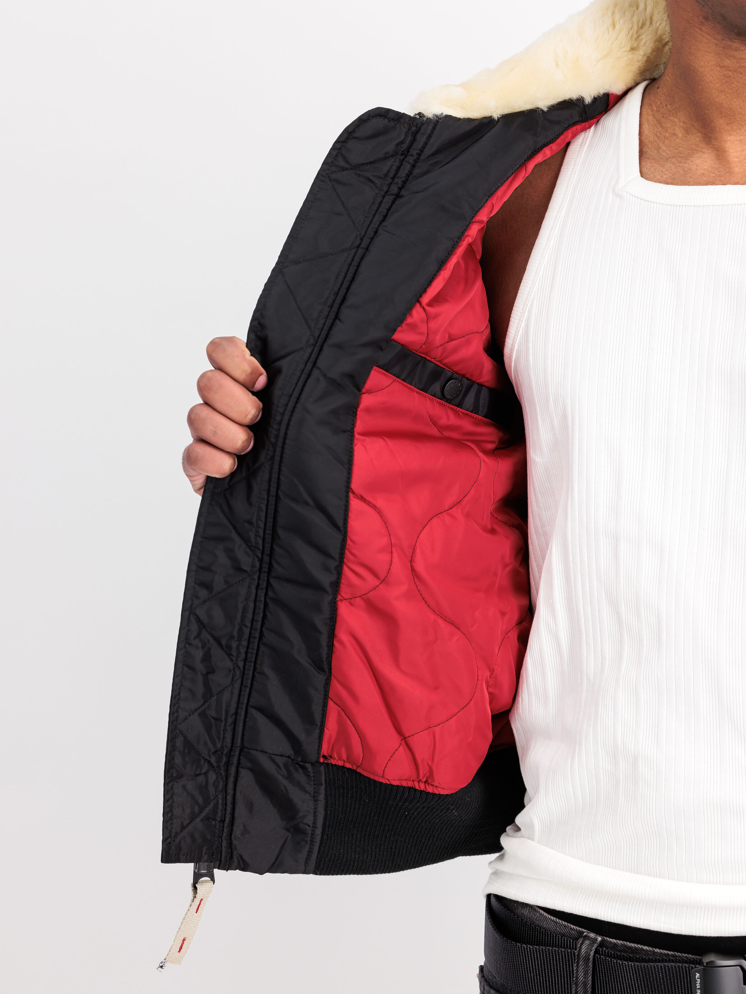 Injector III Bomber Jacket black/beige 143104_461_3_detail_00001_131129