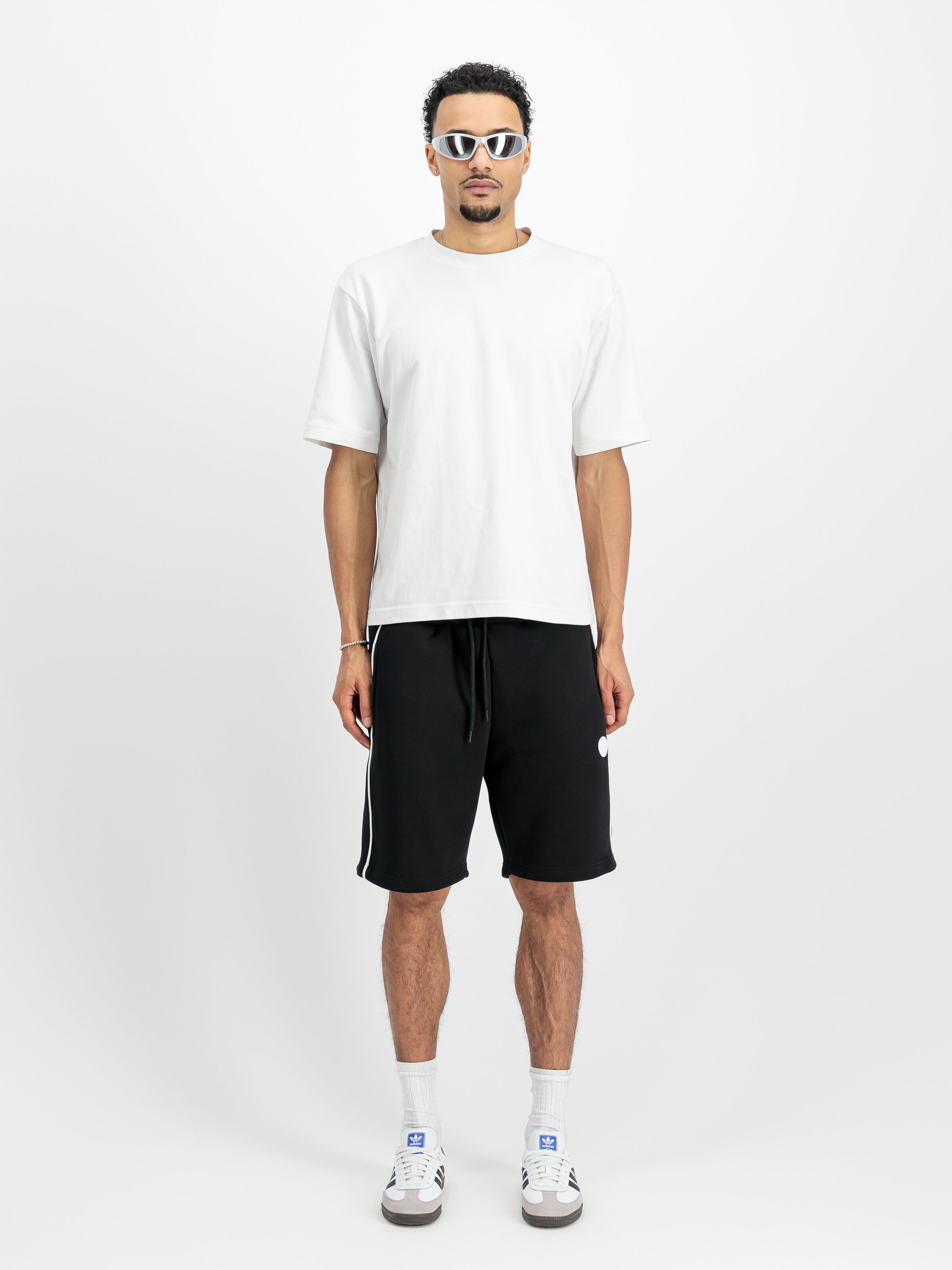 Alpha Studio Rubber Logo Short black 156381_03_2_model_00001_152347