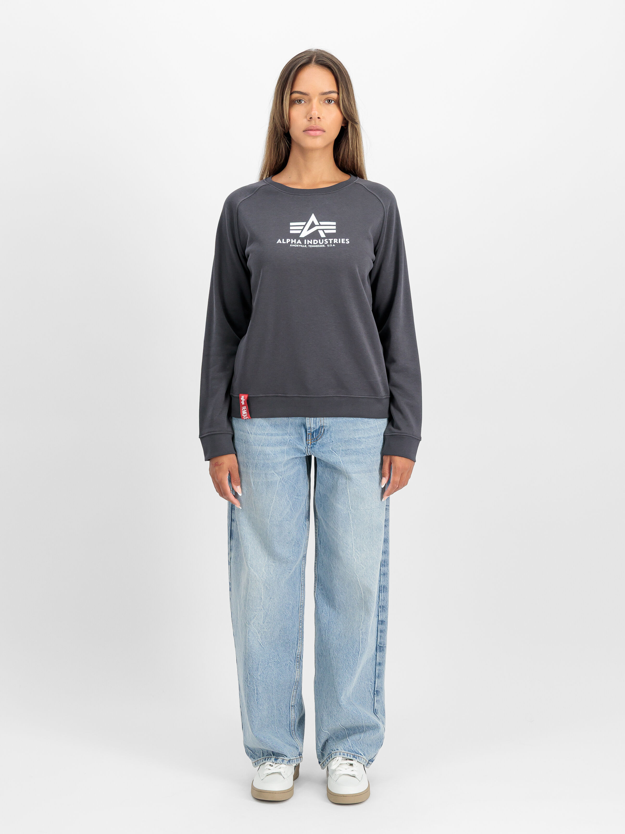 New Basic Big Logo Sweatshirt Women  vintage grey 196031_684_2_model_00001_192288