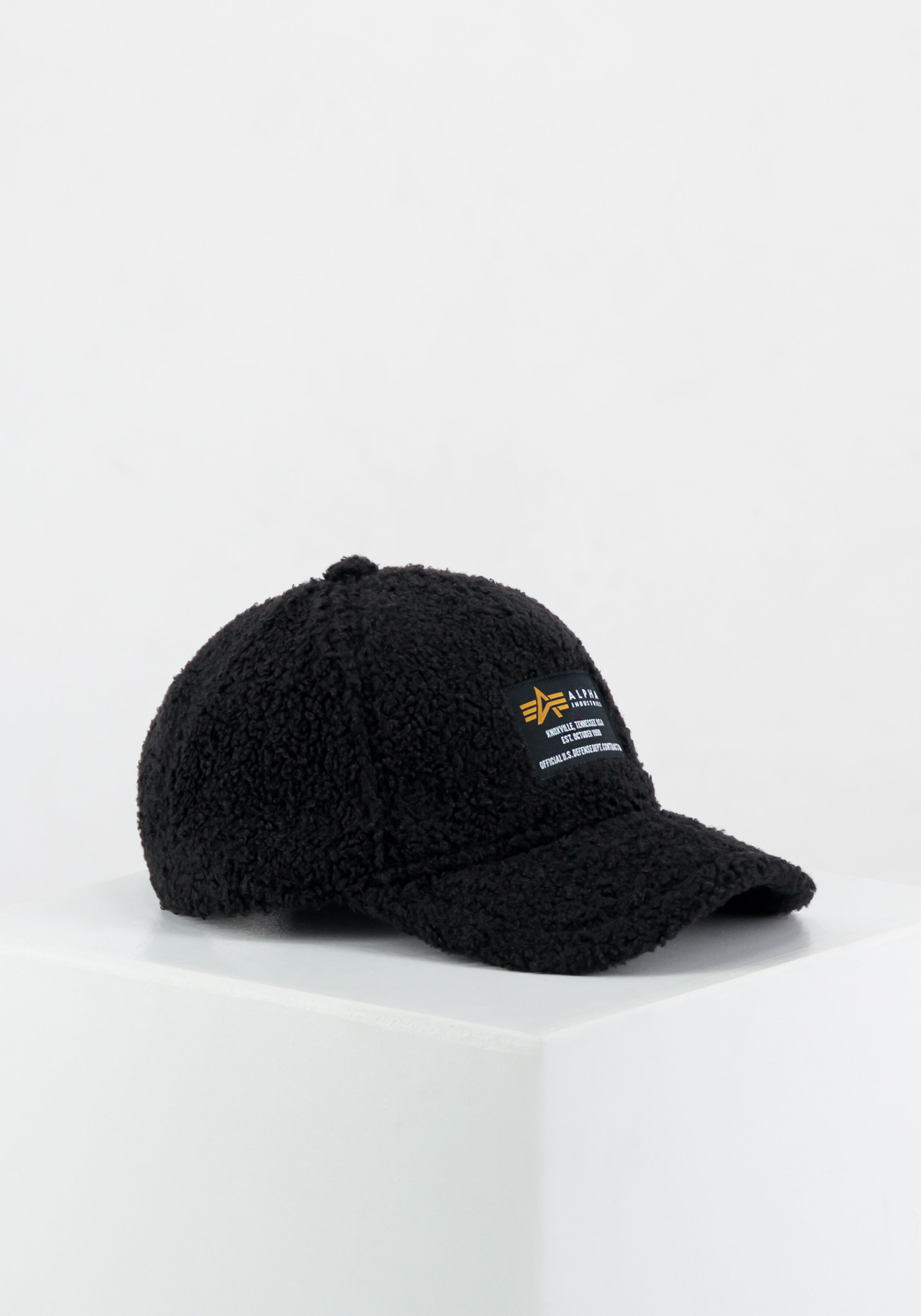Alpha Teddy Cap black 108904_03_alpha_industries_alpha_teddy_cap_001_123429.jpg