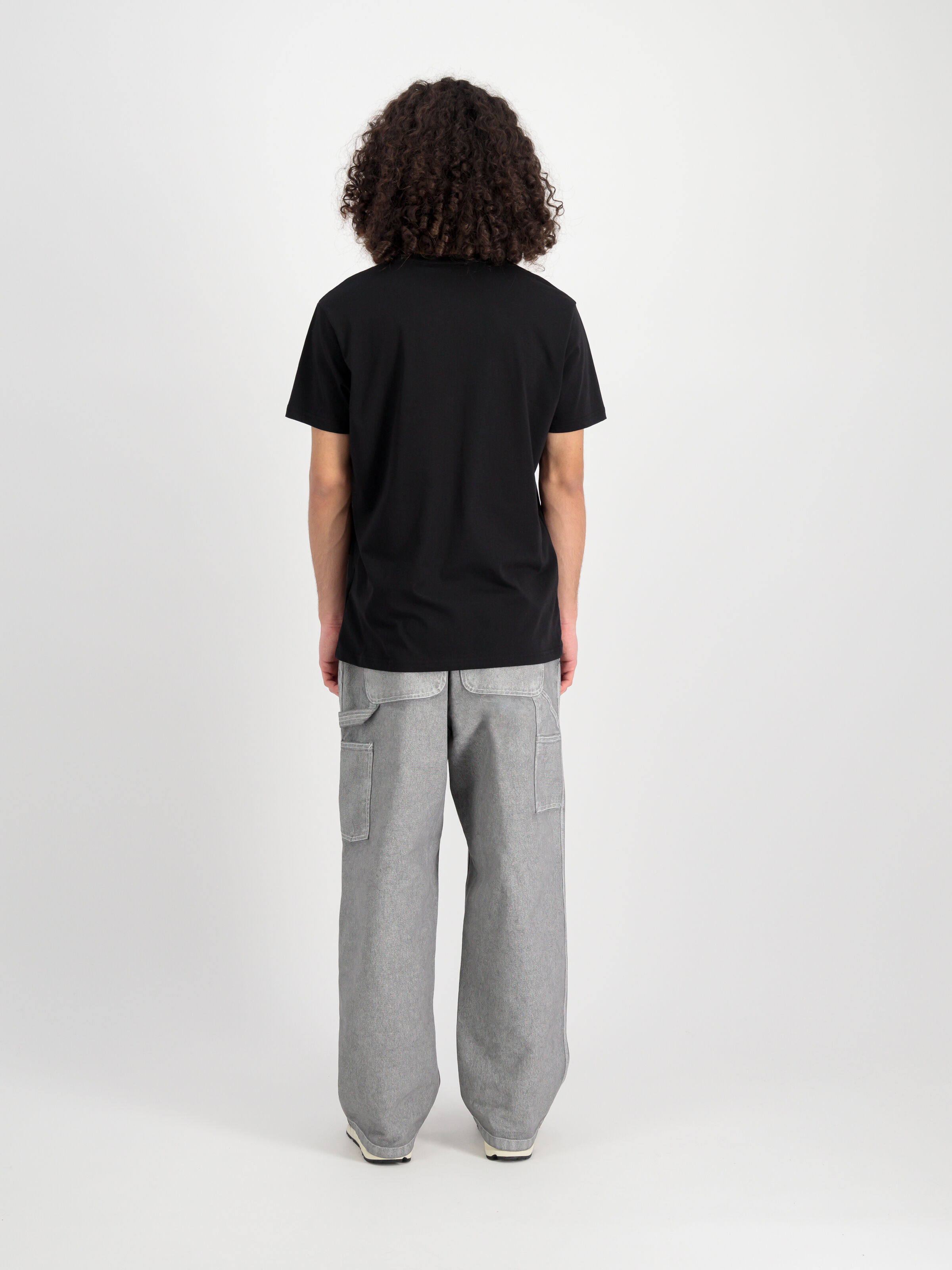 Basic Big Logo Carbon T-Shirt black/black 100501CB_515_2_model_00002_109738