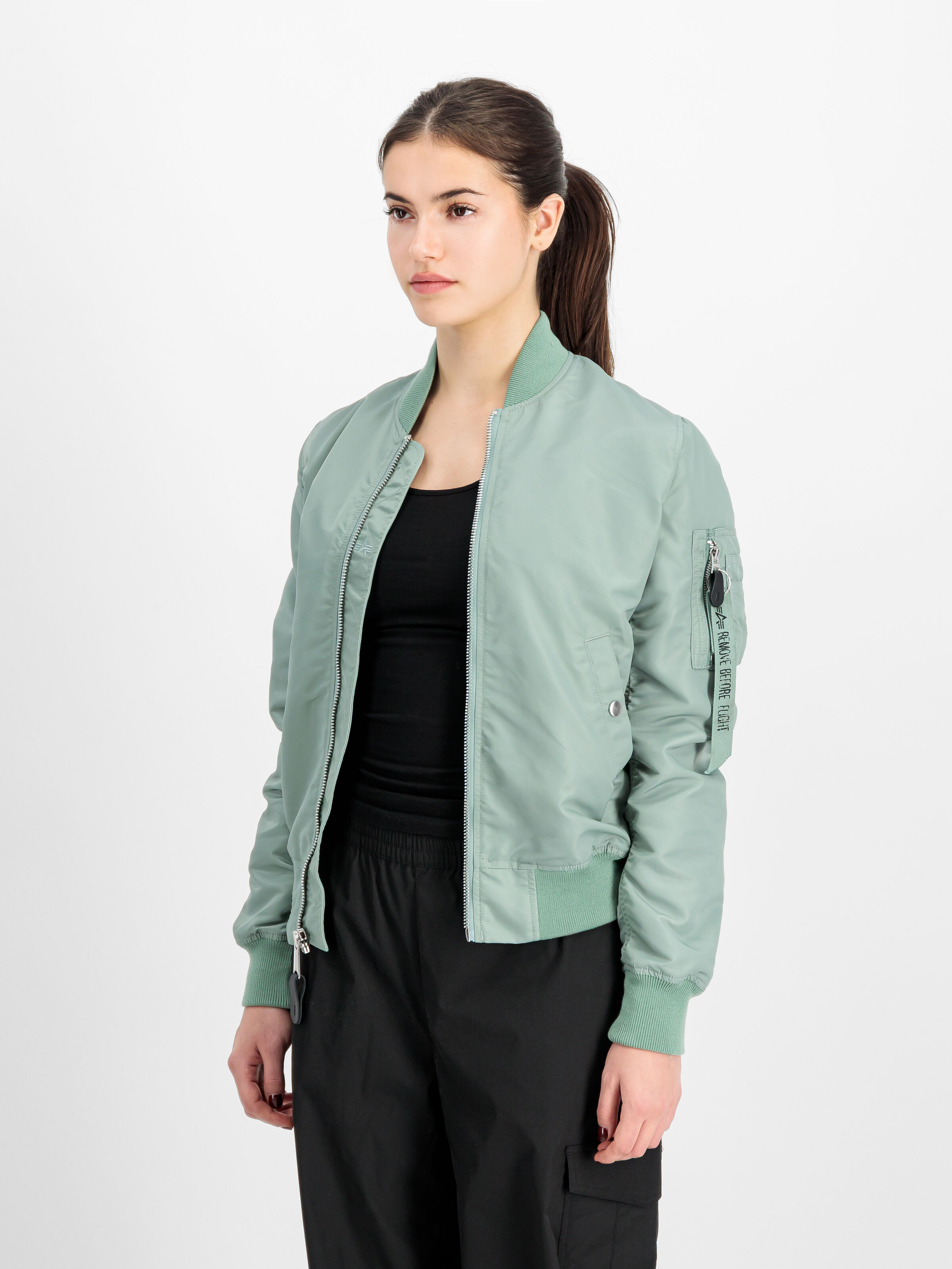 MA-1 VF Light Bomber Jacket Women frost green 156001_30_2_model_00002_211812