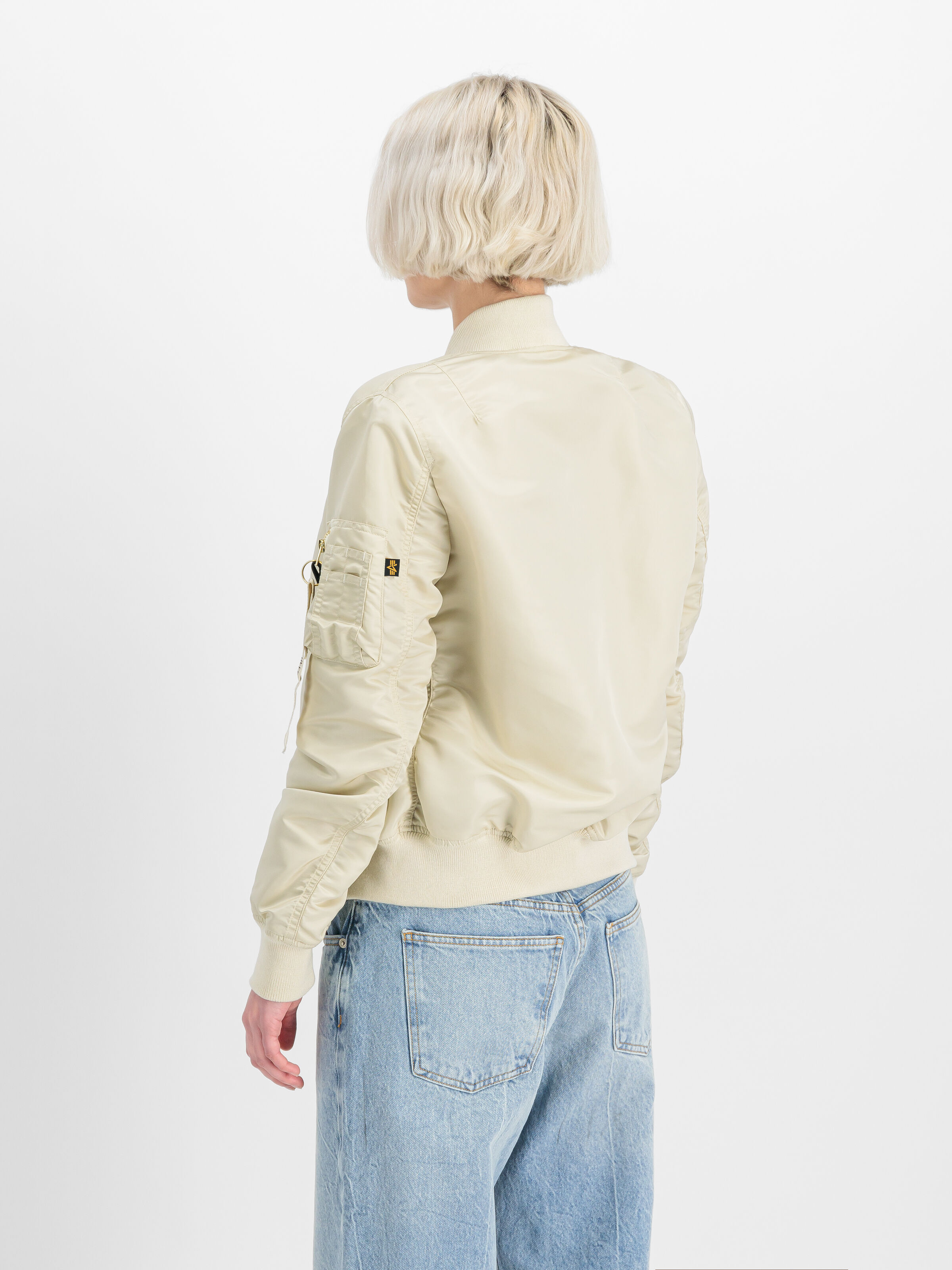 MA-1 VF Light Bomber Jacket Women vintage white 156001_300_2_model_00004_144883