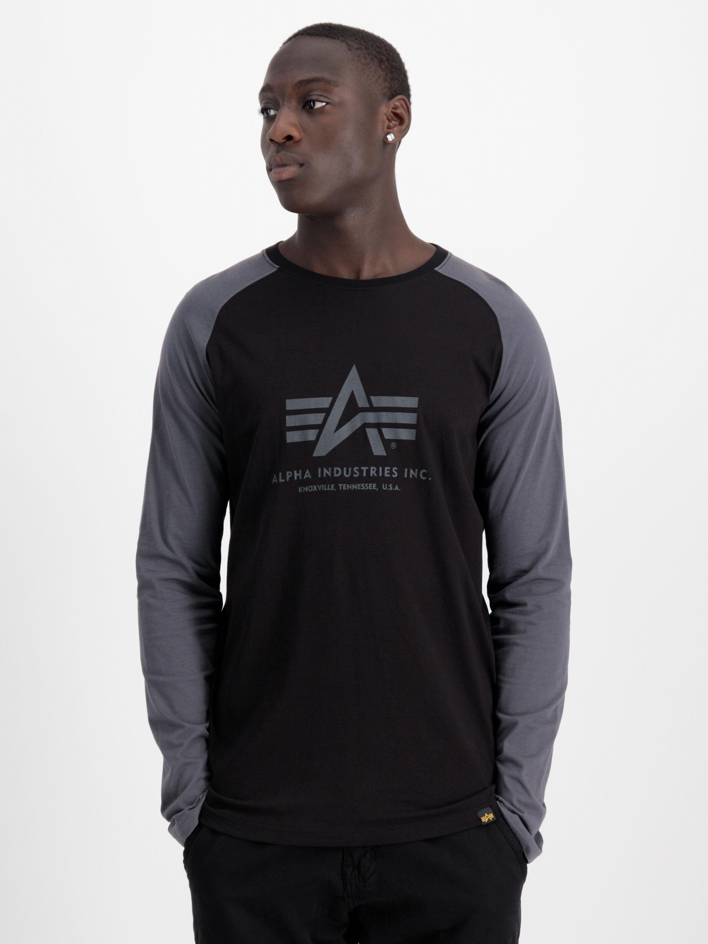 Basic Longsleeve black/greyblack 176531_308_alpha_industries_basic_ls_00001_182783