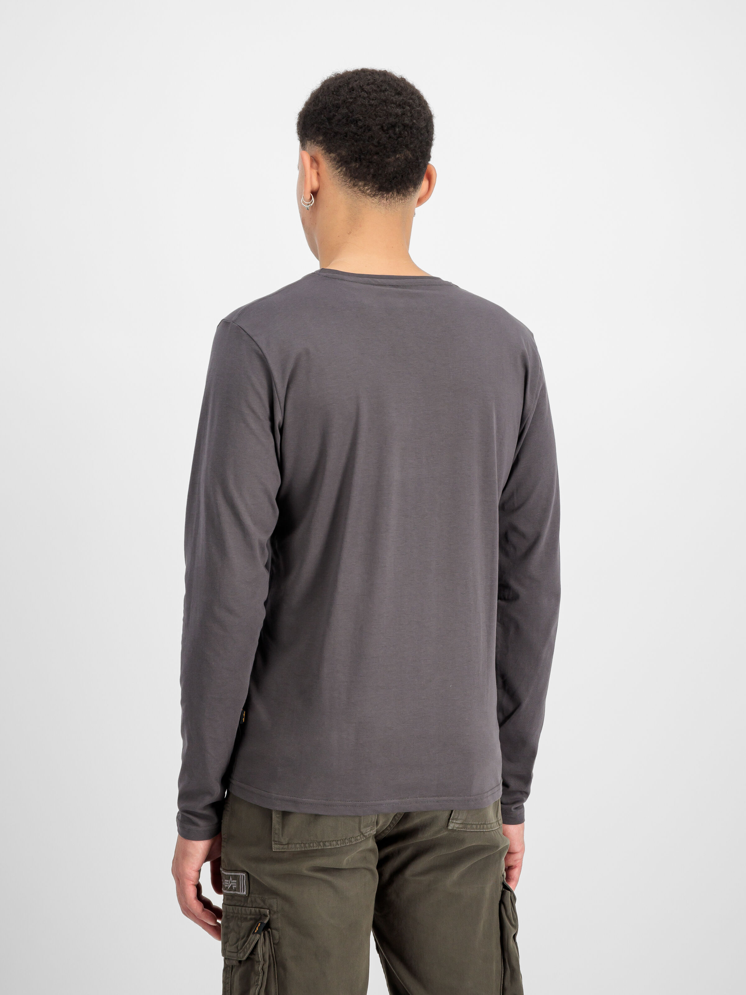 Basic Big Logo Longsleeve vintage grey 100510_684_2_model_00003_185445