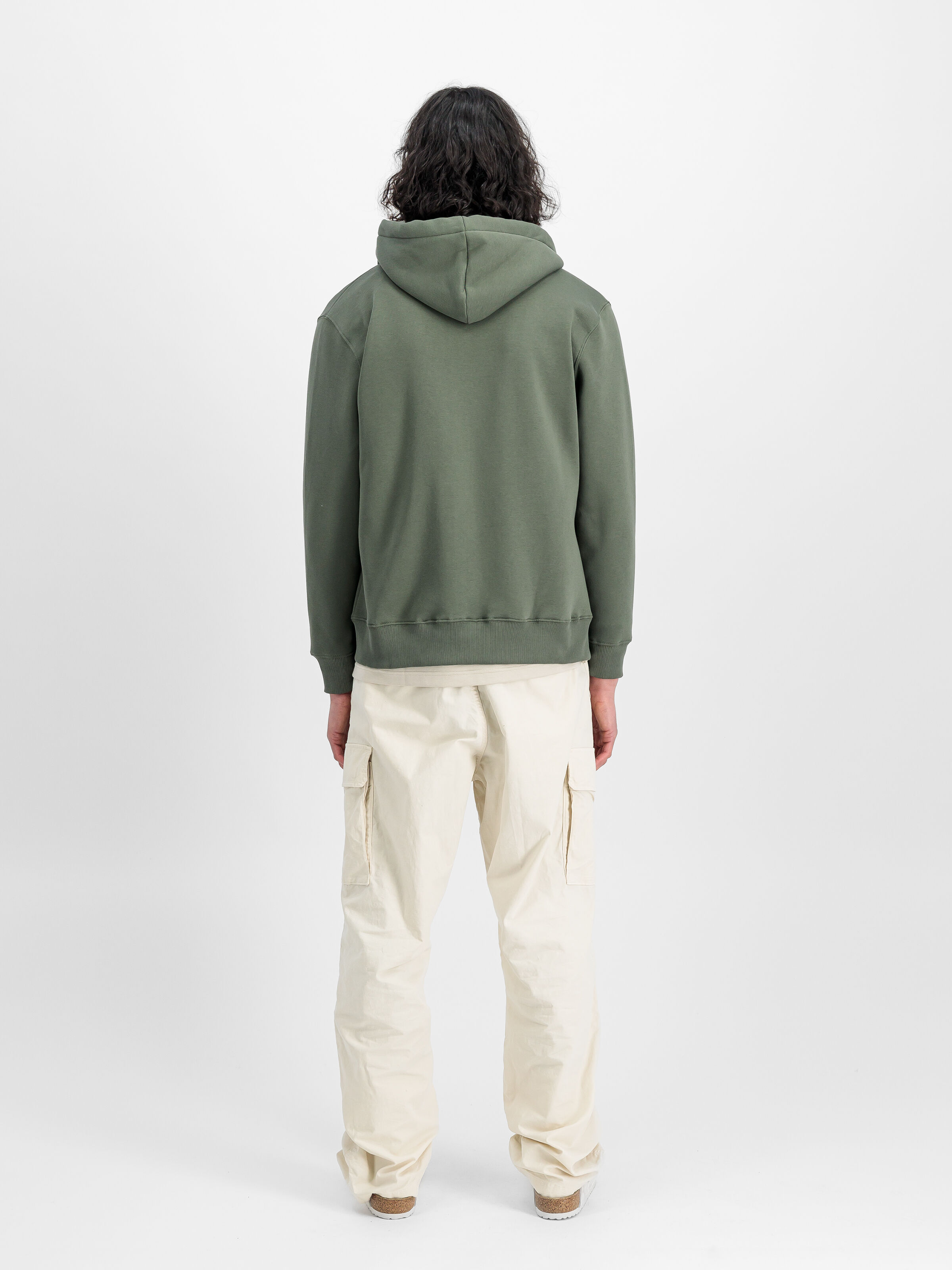 Basic Small Logo Zip Hoodie dark olive 118342_142_2_model_00002_128410