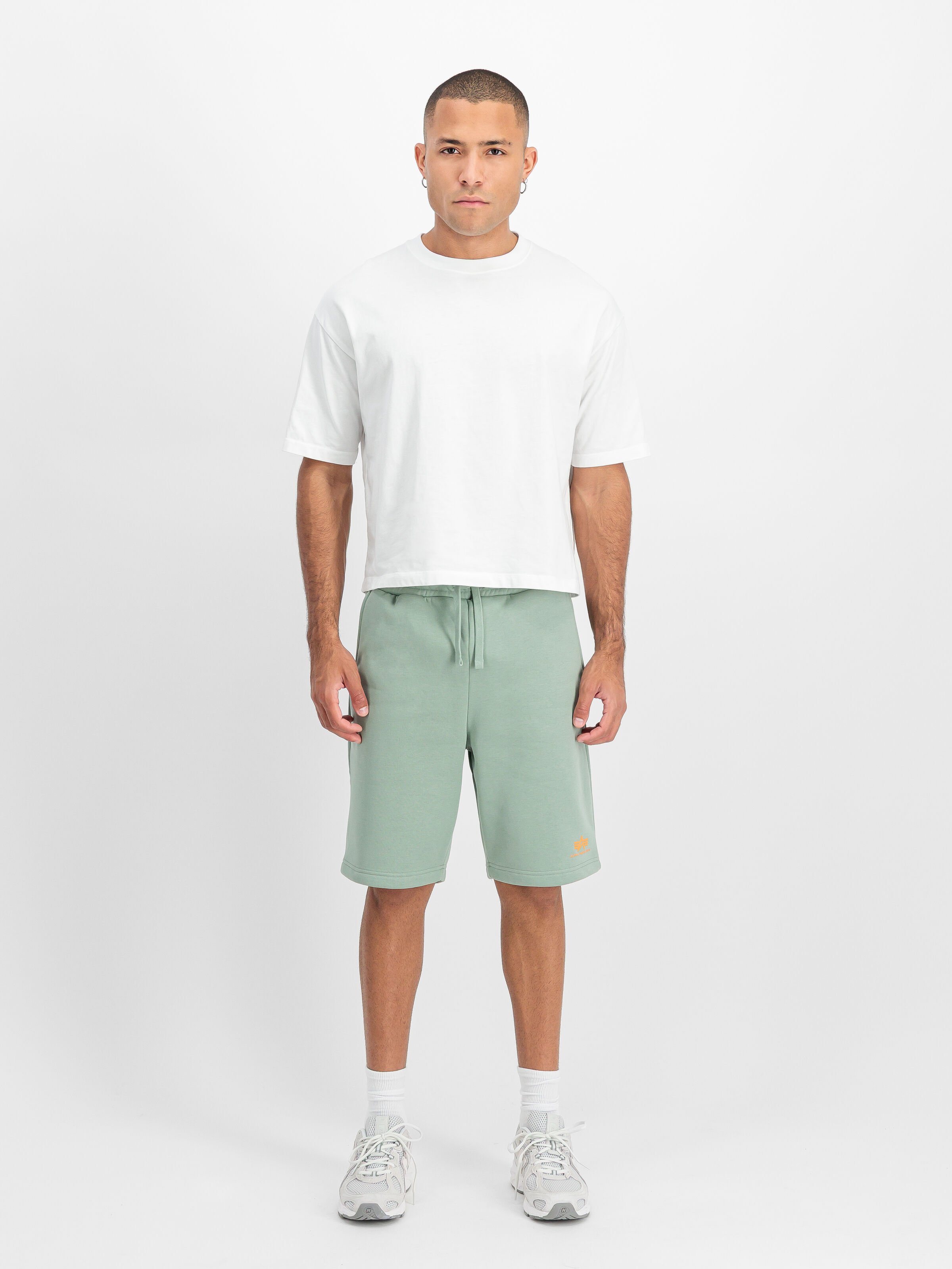 Basic Small Logo II Short frost green 156367_30_2_model_00001_209603