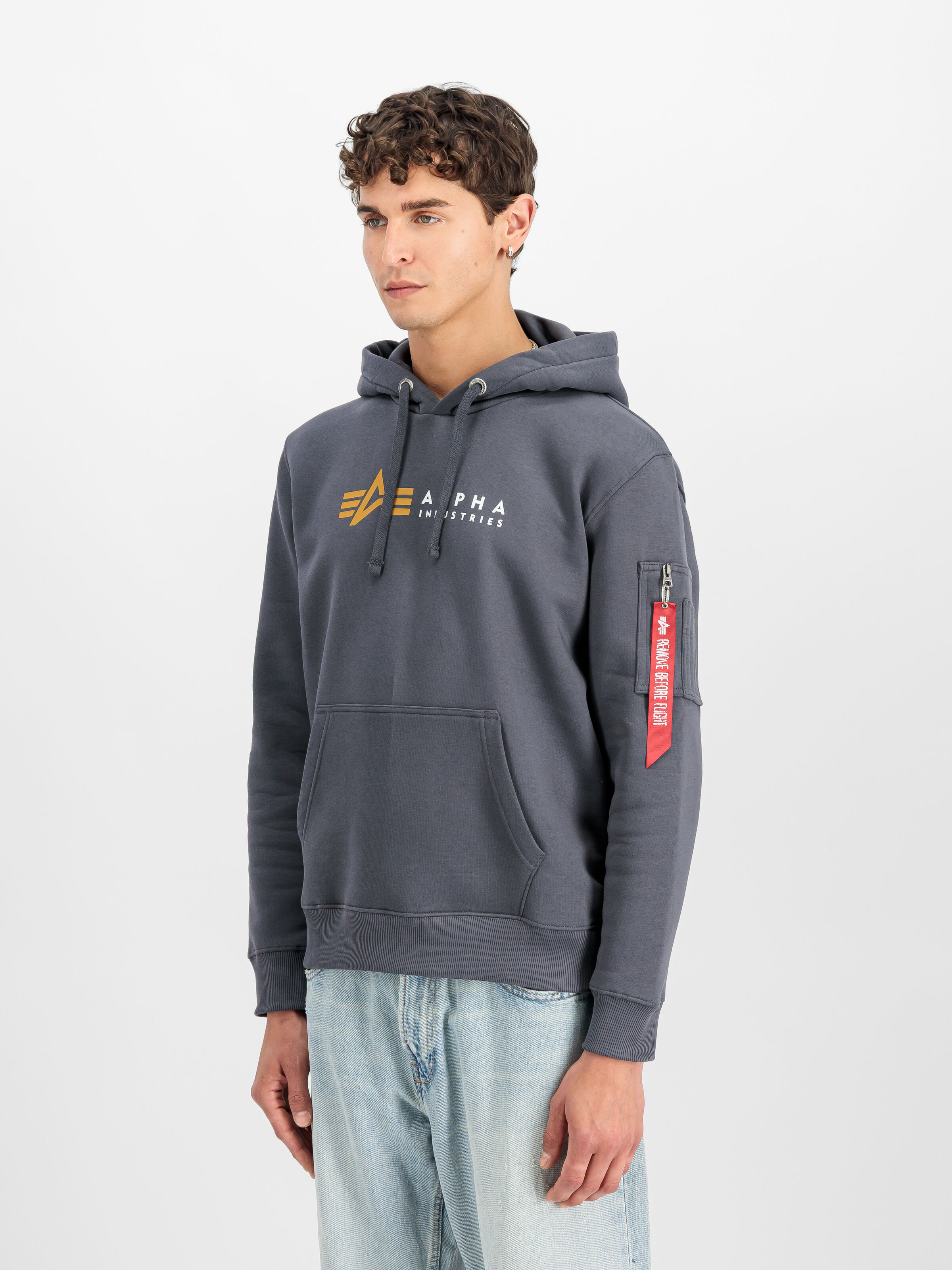 Alpha Label Hoodie greyblack 118331_136_2_model_00002_191181
