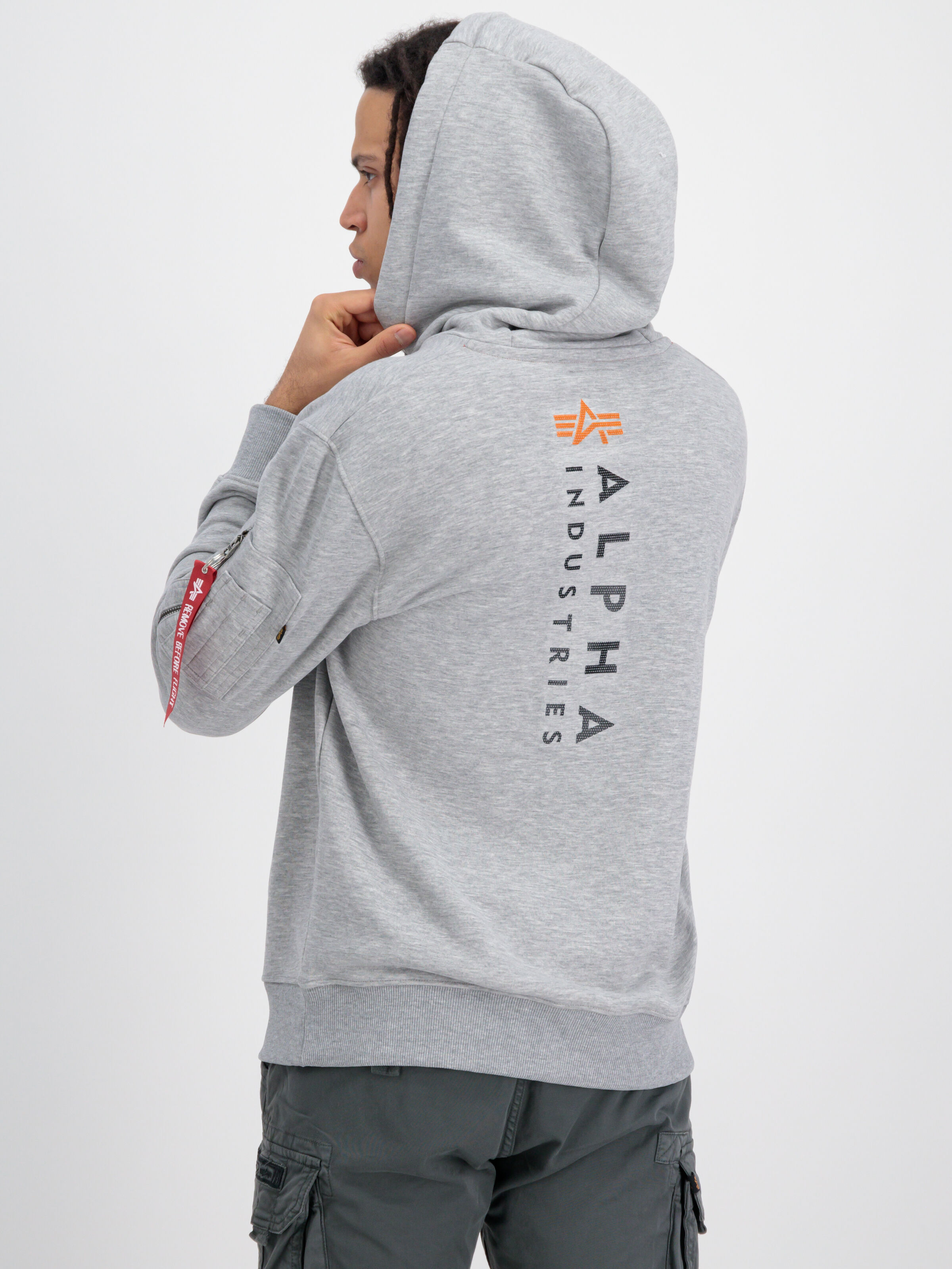 Reflective Print Hoodie grey heather 136335_17_alpha_industries_r_print_hoody_002_183014