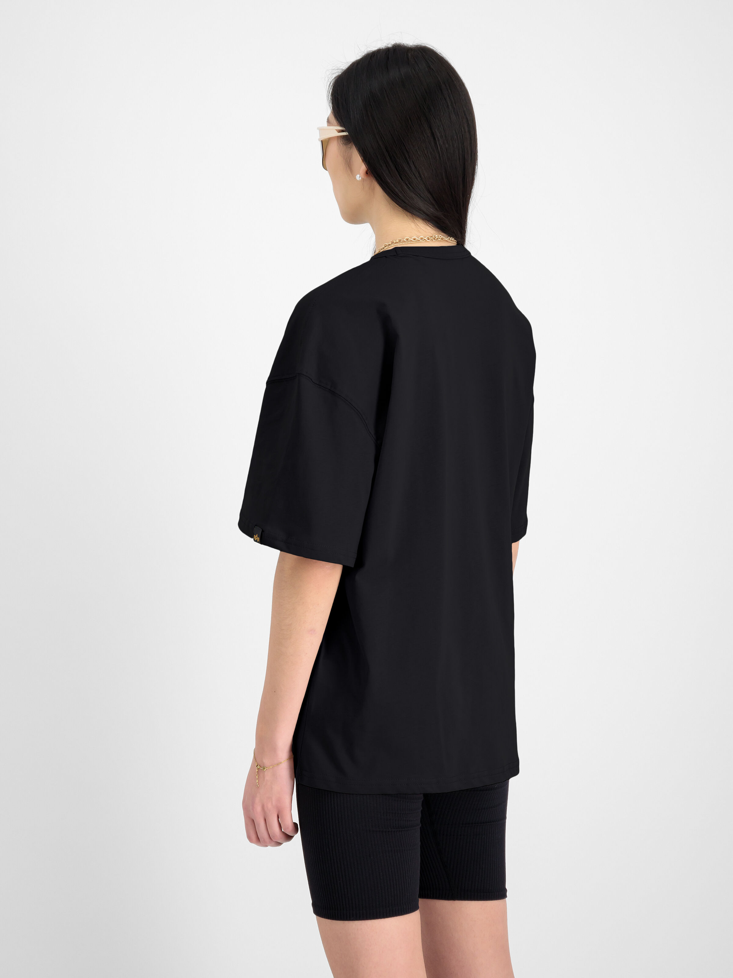 Alpha Essentials Rubber Logo T-Shirt Women black 146061_03_2_model_00004_98359