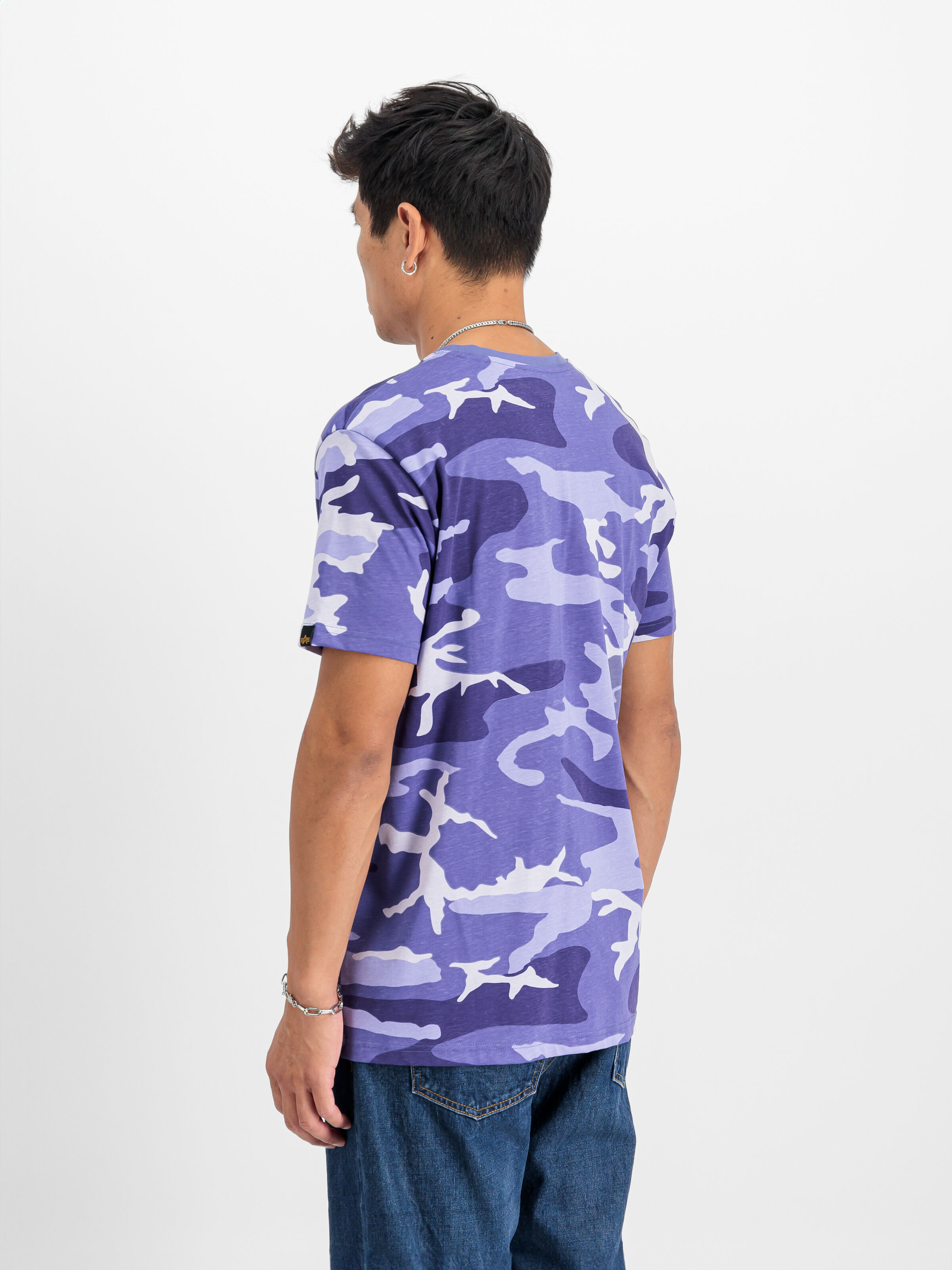 Basic Big Logo Camo T-Shirt night purple camo 100501C_738_2_model_00004_117858