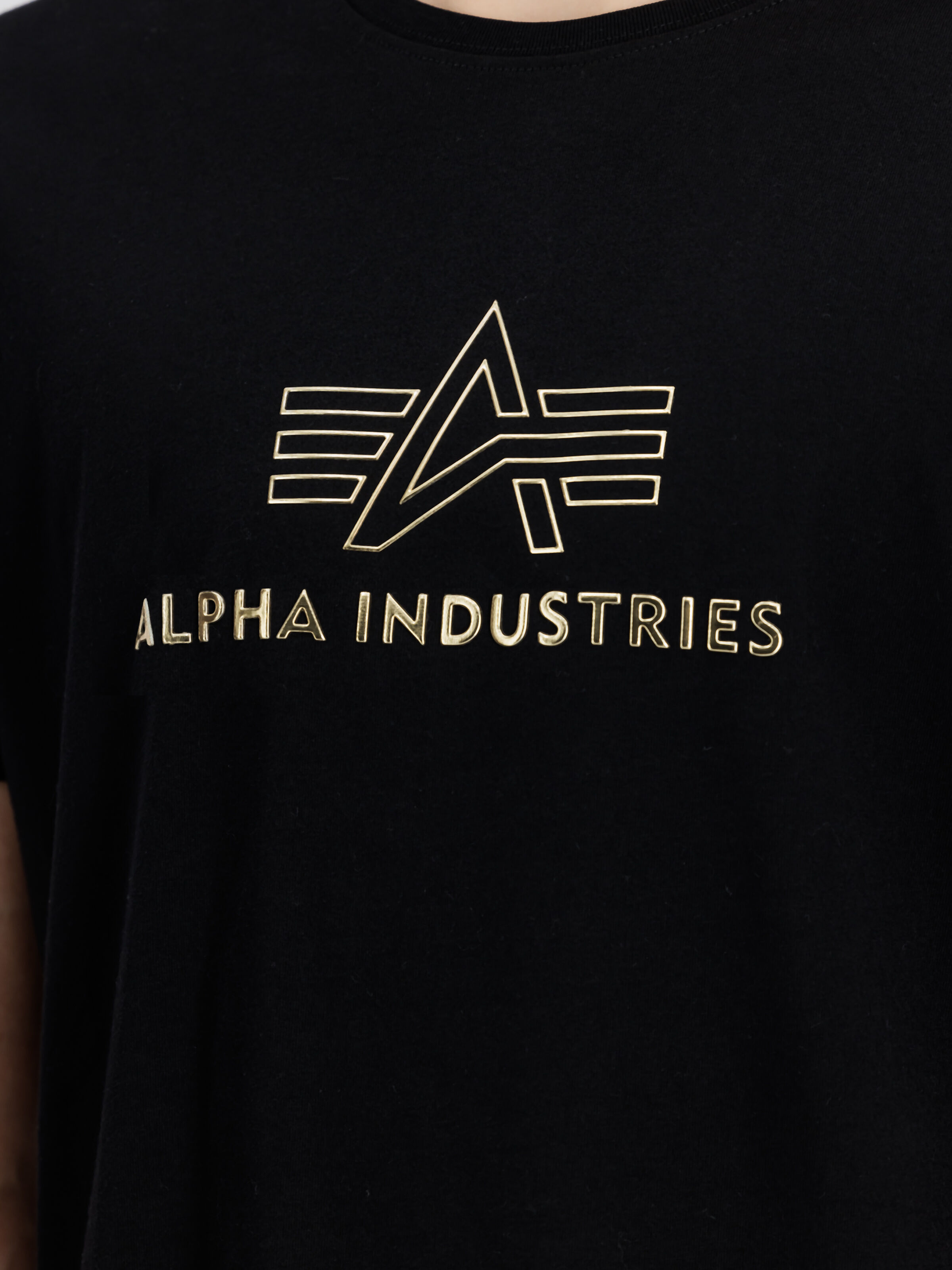 Basic Mid Logo TPU T-Shirt black/shiny gold 148525_533_3_detail_00001_117148