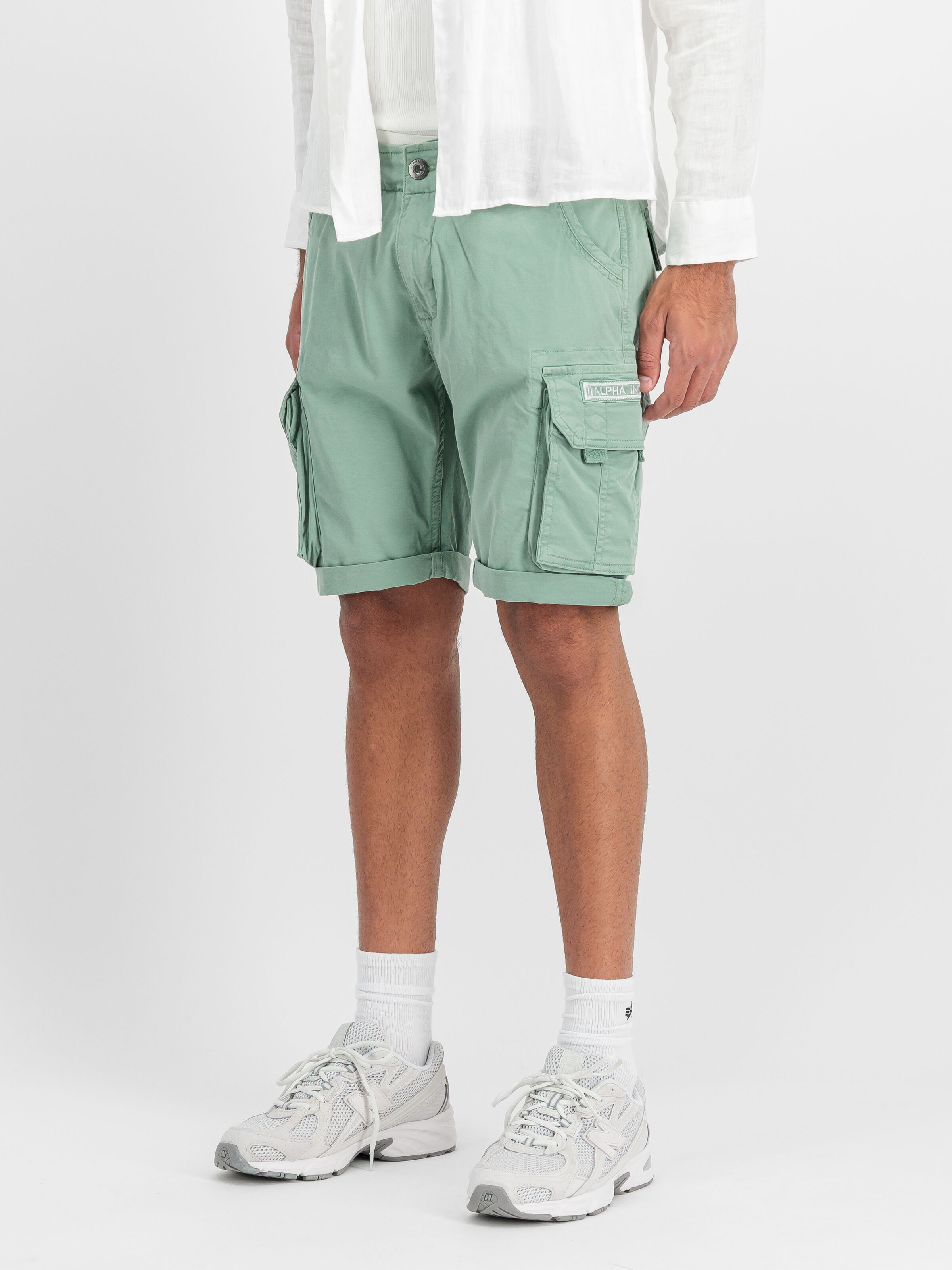 Crew Short frost green 176203_30_2_model_00002_209629.jpg