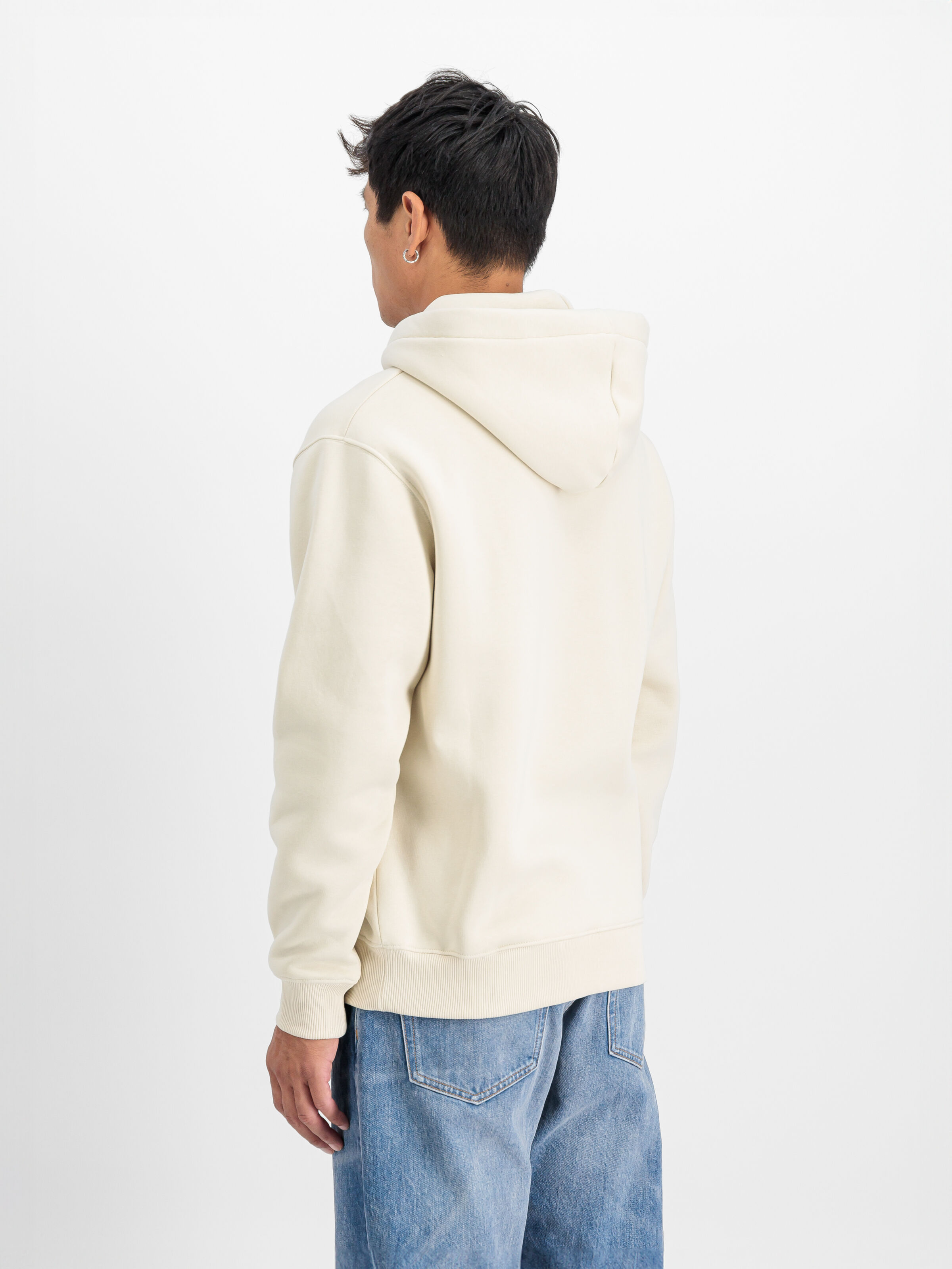 Basic Small Logo Hoodie vintage white 196318_300_2_model_00004_117590