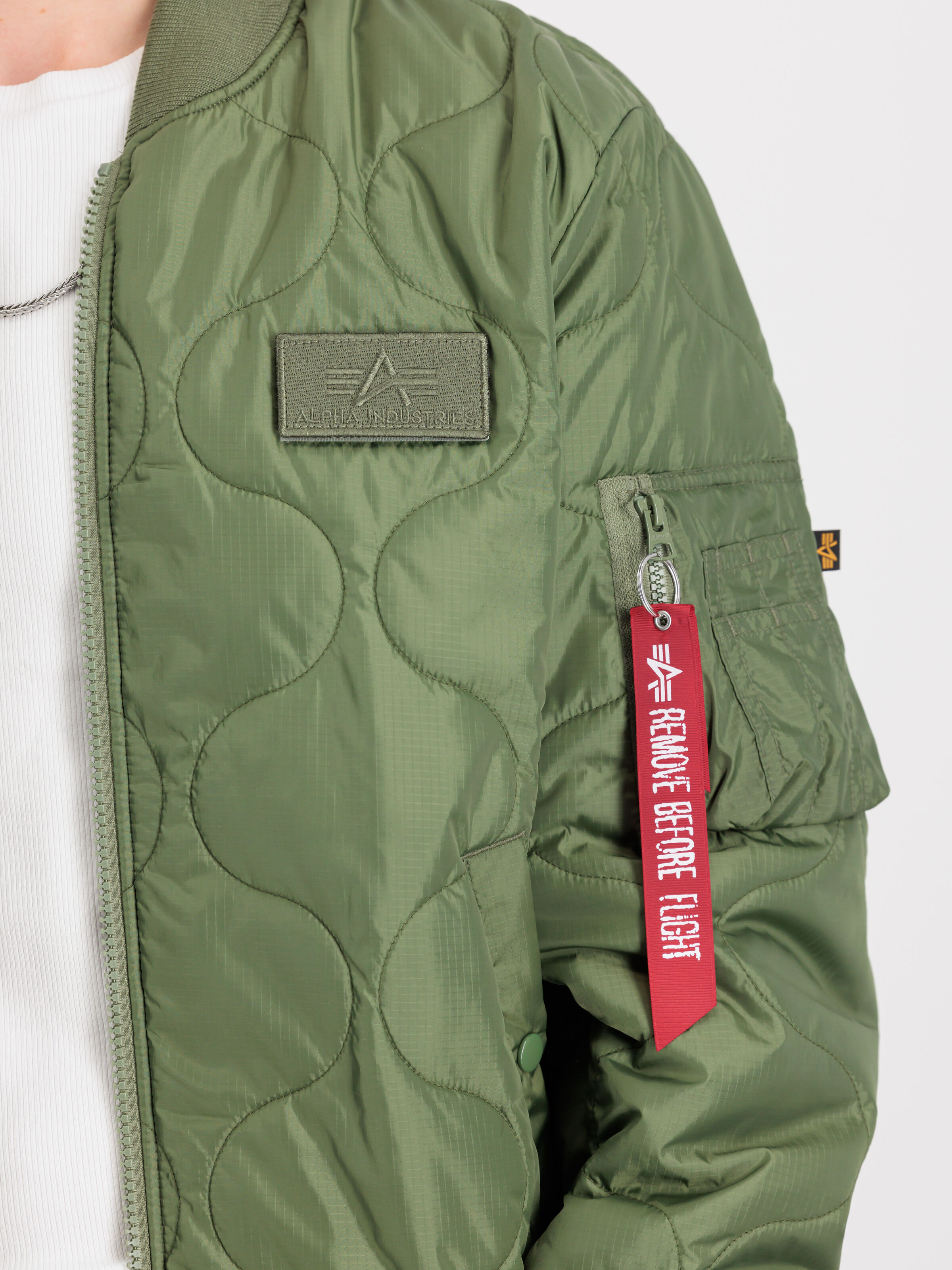 MA-1 ALS Bomber Jacket sage-green 136135_01_3_detail_00001_123912
