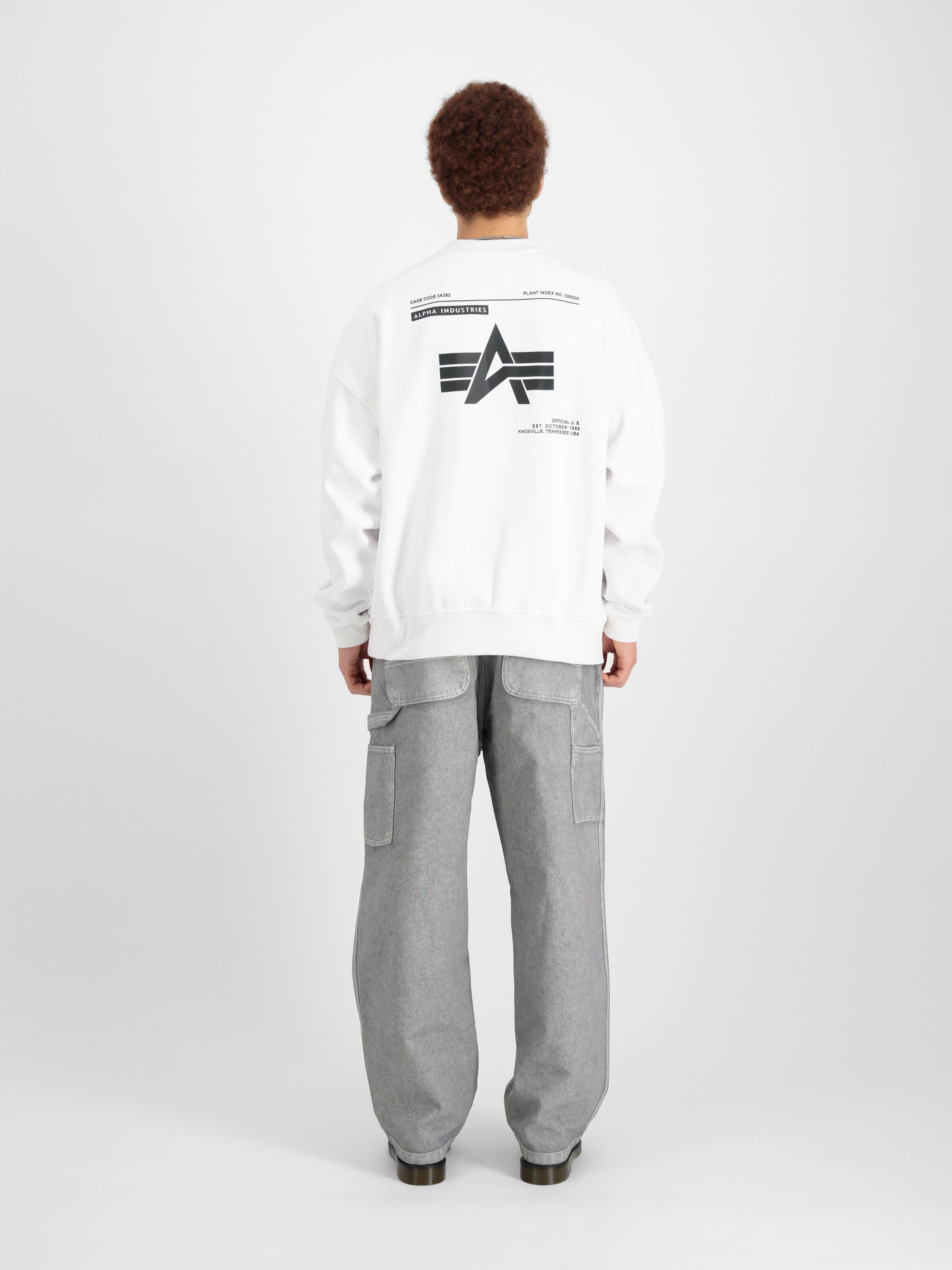 Logo Backprint Sweatshirt white 146304_09_2_model_00002_99233