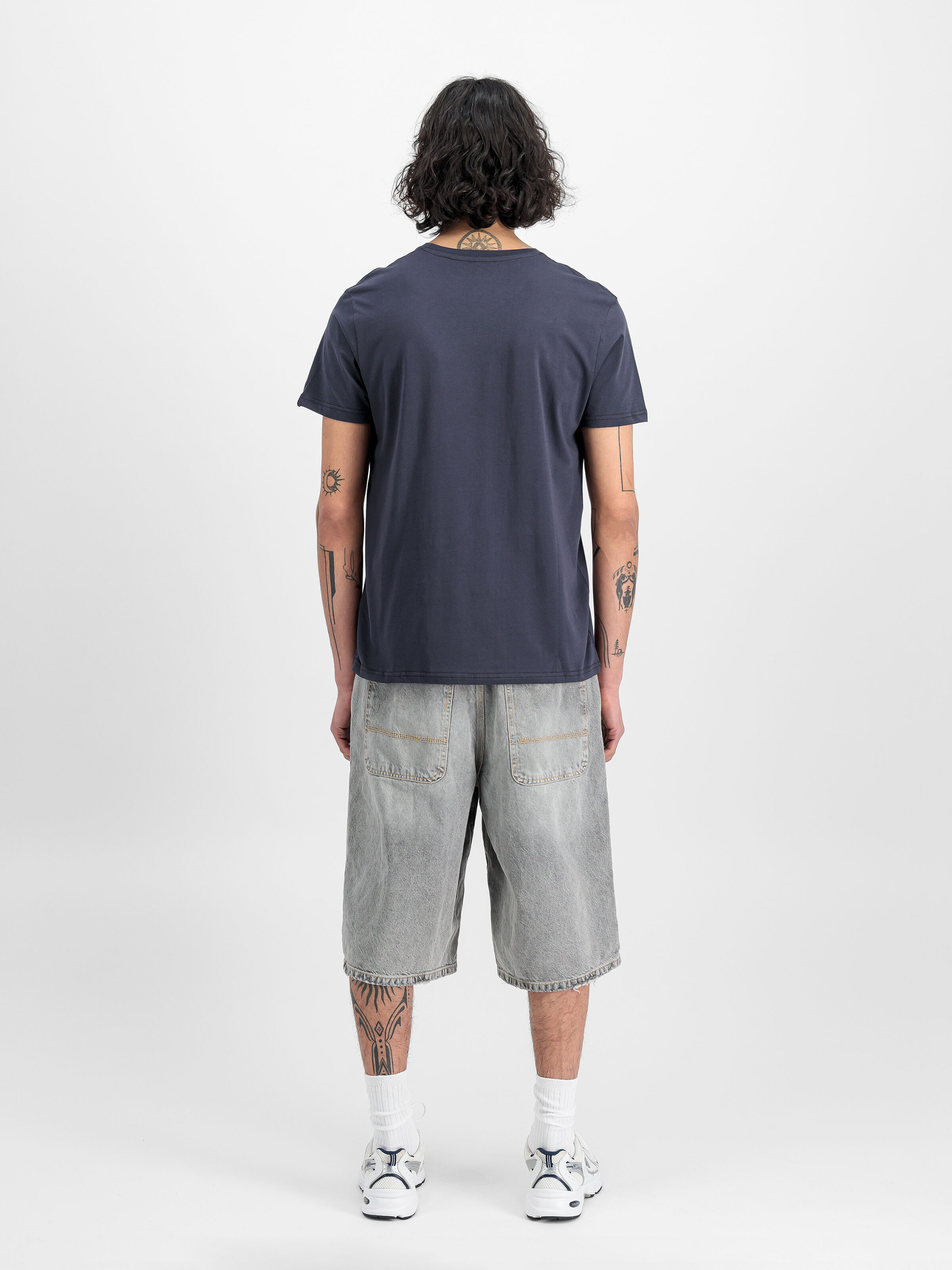 Basic Big Logo T-Shirt navy 100501_02_2_model_00002_127414