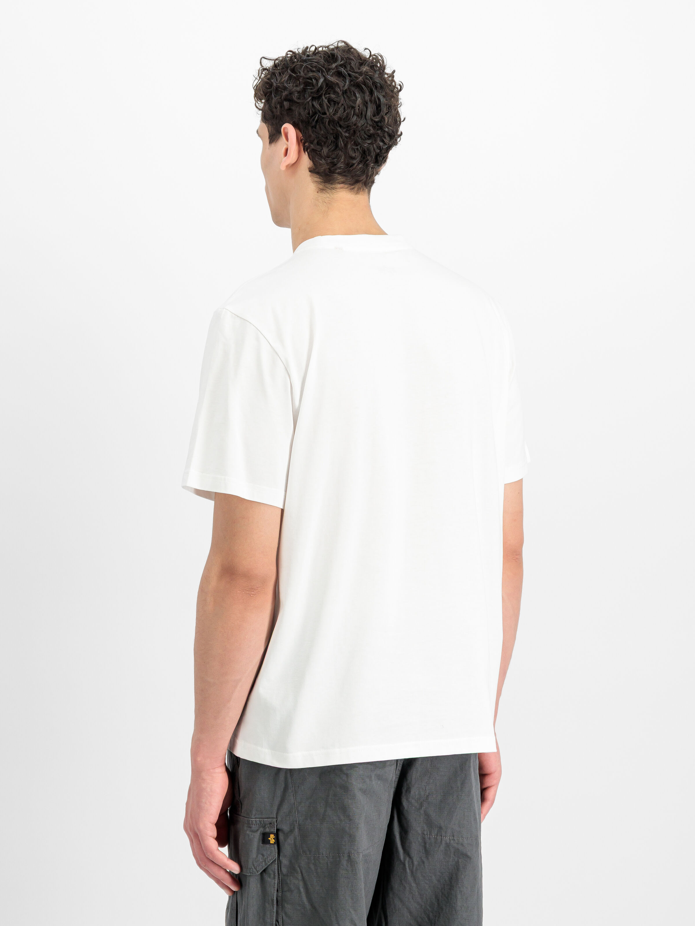 Cloud Logo T-Shirt white 268521_09_2_model_00003_227879