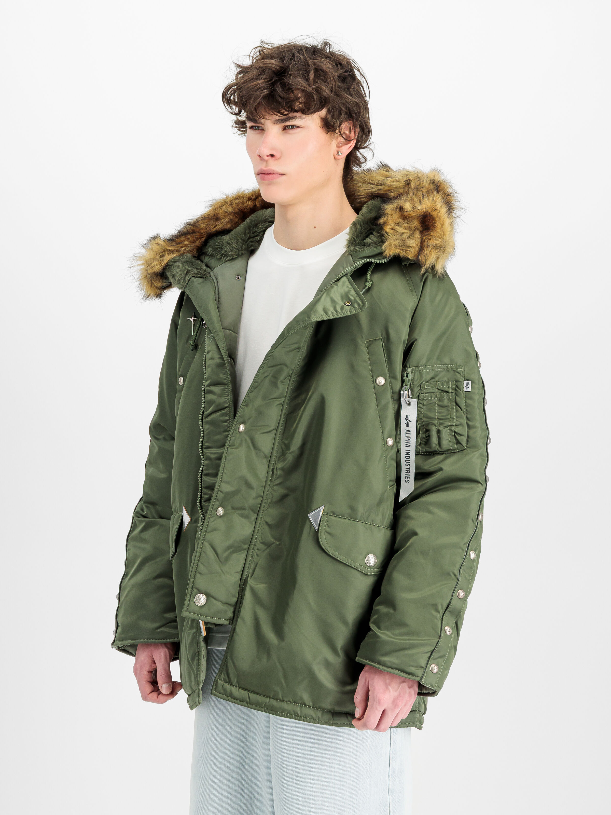 ALPHA x THUG CLUB N-3B Winter Jacket sage-green 258153_01_2_model_00003_209976