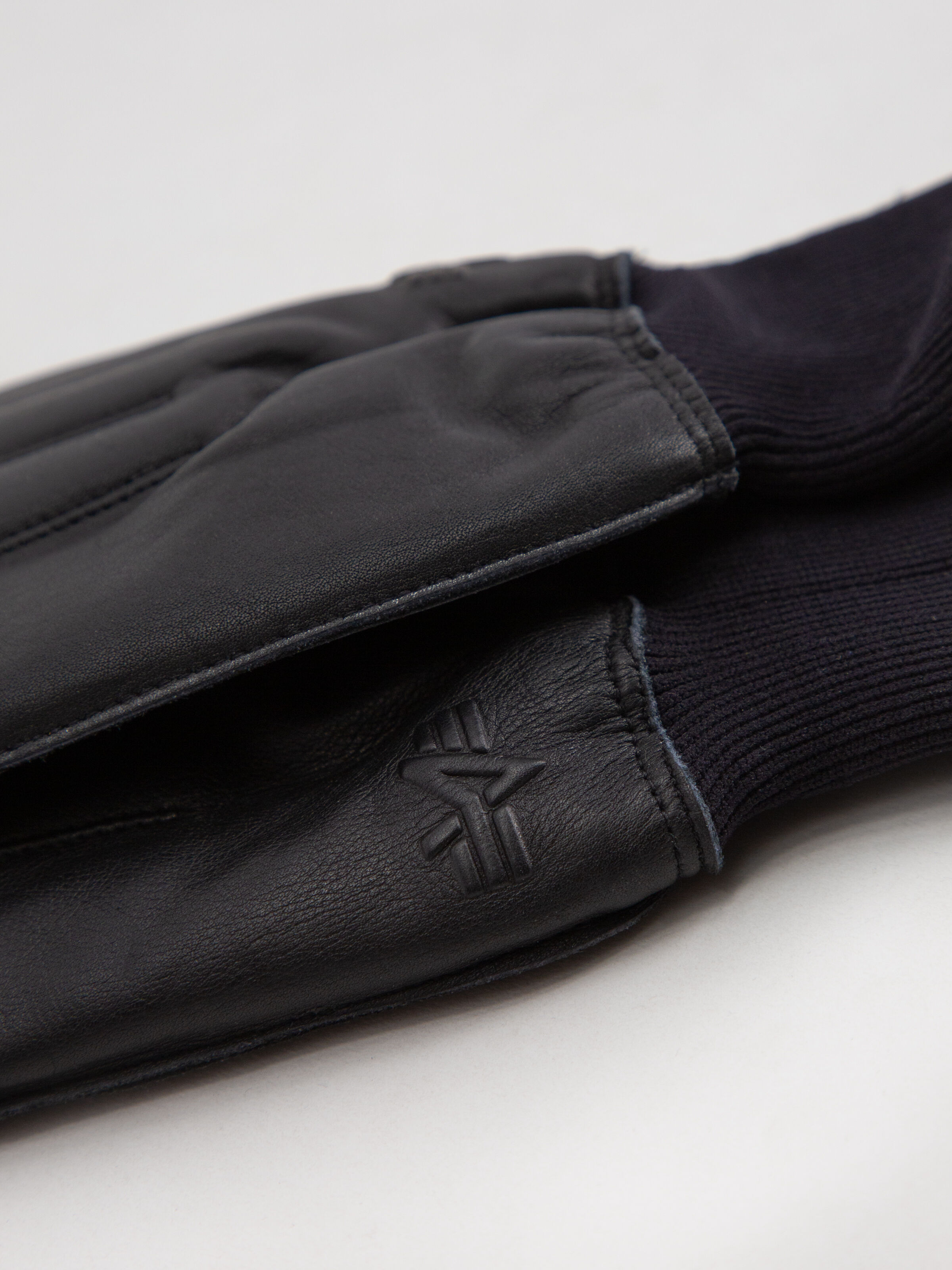 B-3 Gloves black 188917_03_3_detail_00001_125465