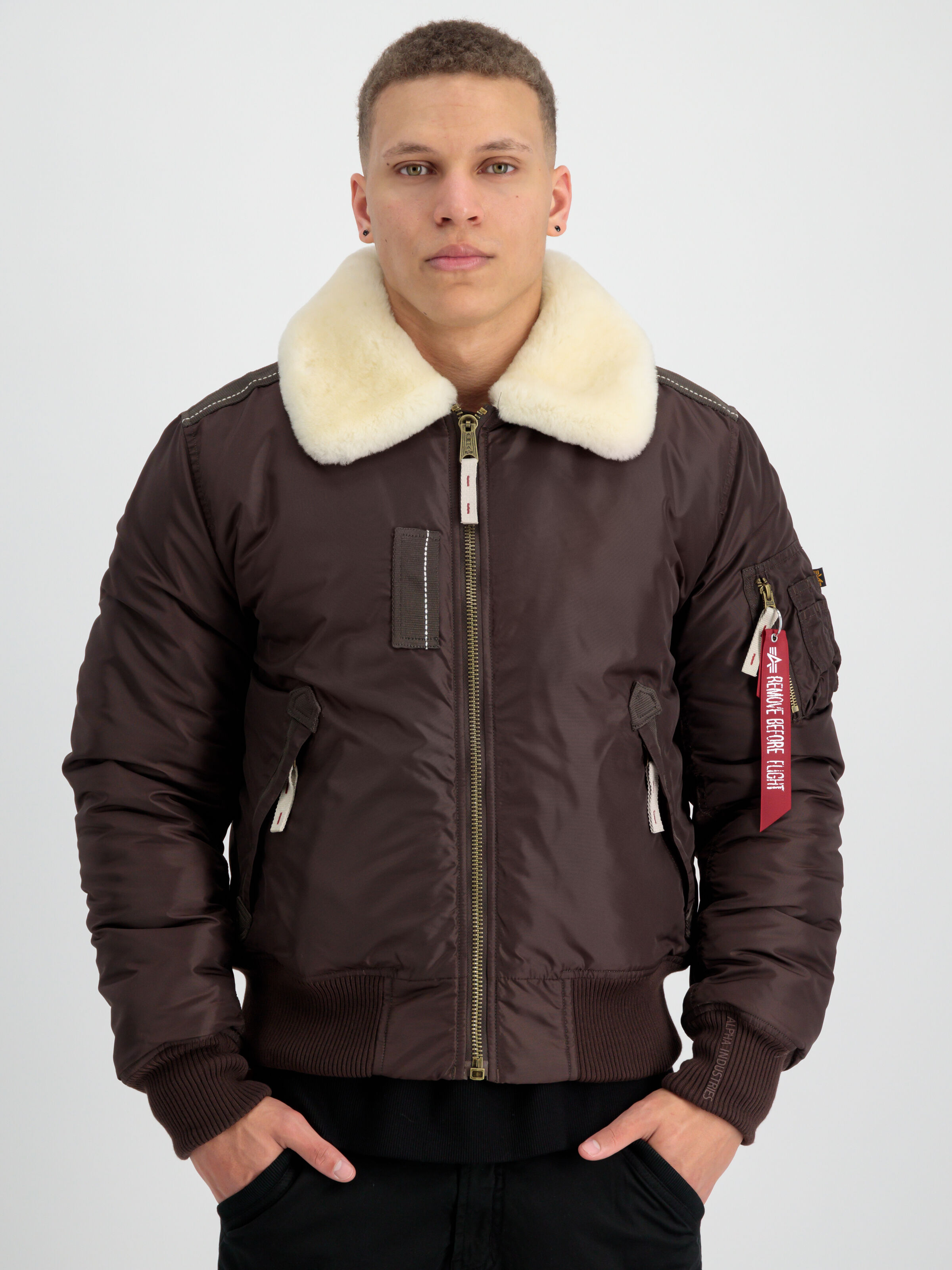 Injector III Bomber Jacket hunter brown 143104_696_alpha_industries_injector_III_00003_182899