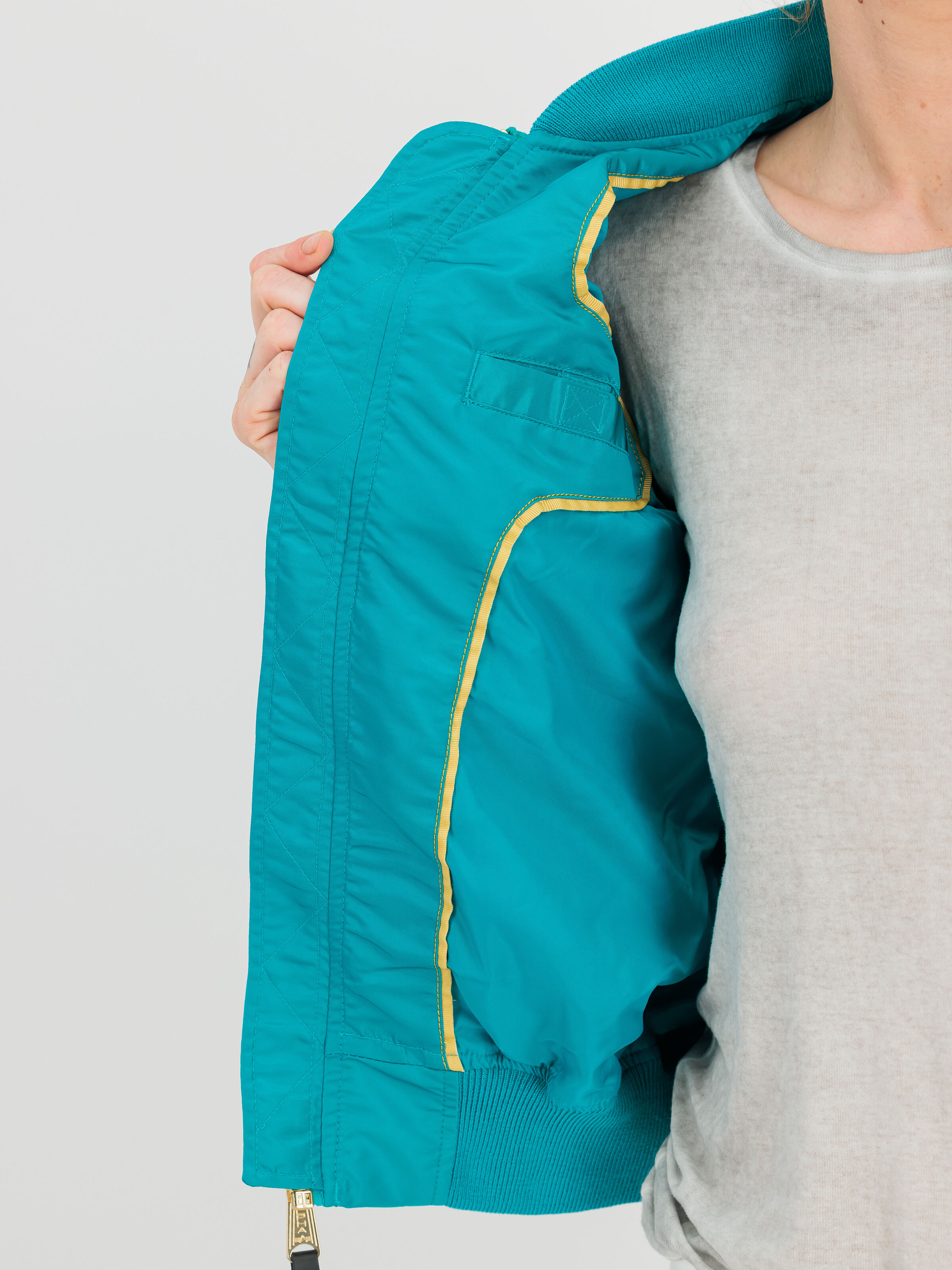 MA-1 VF Light Bomber Jacket Women blue lagoon 156001_576_3_detail_00001_245864